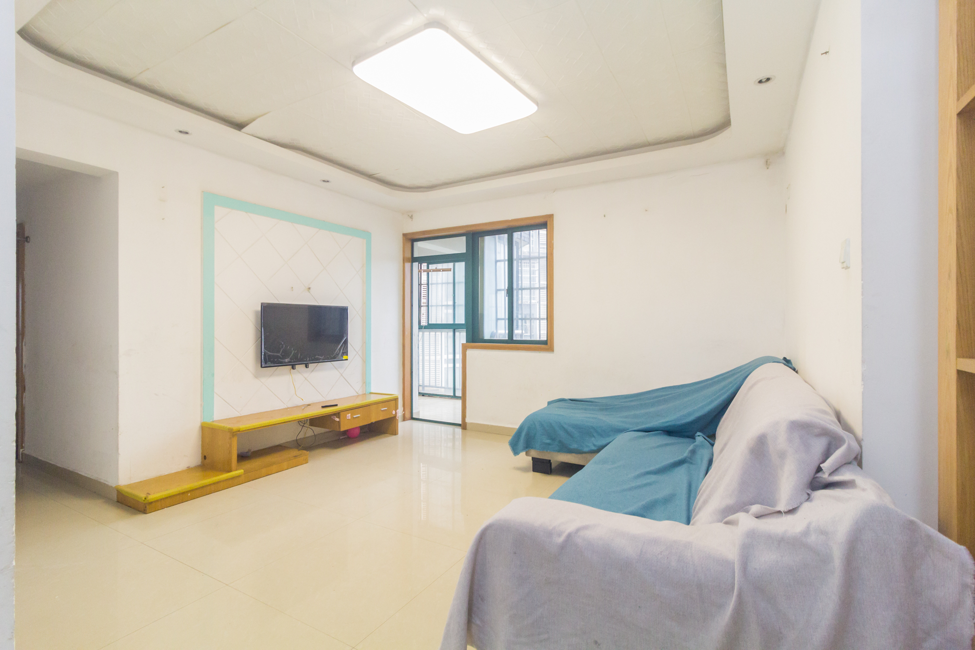 华天LOHO小镇  3室2厅2卫    66.2万 华天LOHO小镇  3室2厅2卫    66.2万客厅