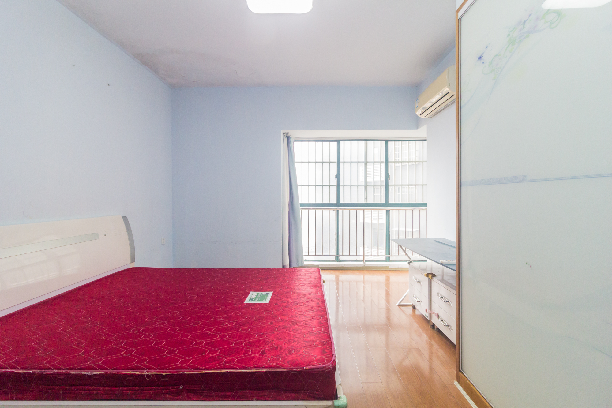 华天LOHO小镇  3室2厅2卫    66.2万 华天LOHO小镇  3室2厅2卫    66.2万卧室