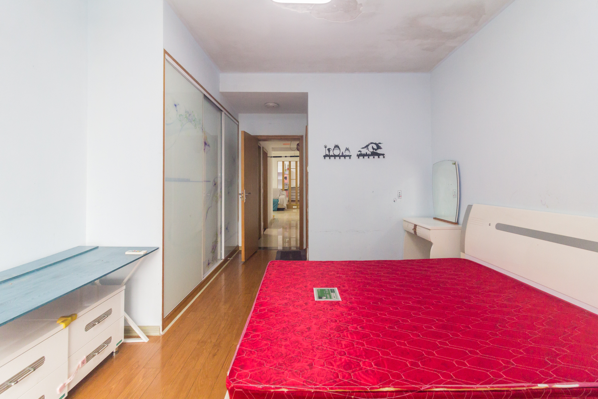 华天LOHO小镇  3室2厅2卫    66.2万 华天LOHO小镇  3室2厅2卫    66.2万卧室