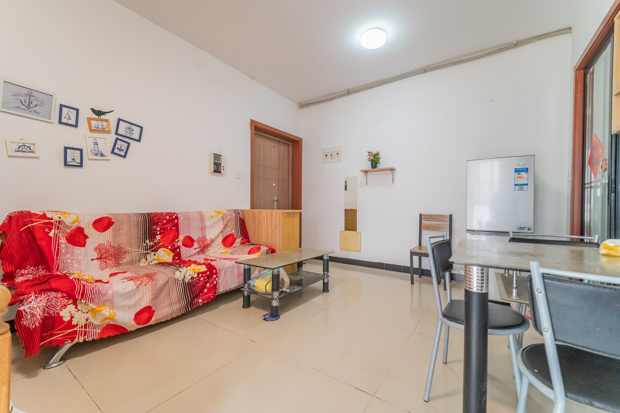 恒基凯旋门一二期 1室1厅1卫 49.8万 恒基凯旋门一二期 1室1厅1卫 49.8万客厅