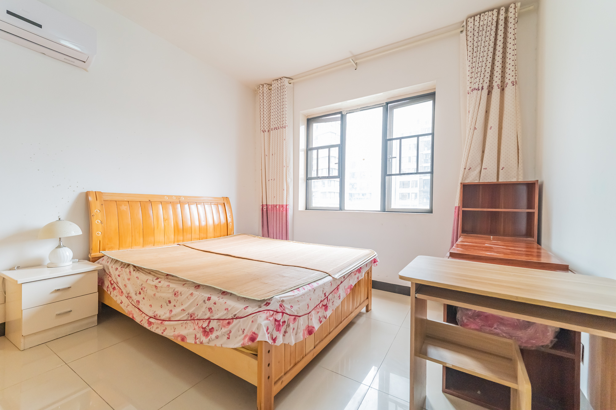 恒基凯旋门一二期 1室1厅1卫 49.8万 恒基凯旋门一二期 1室1厅1卫 49.8万卧室