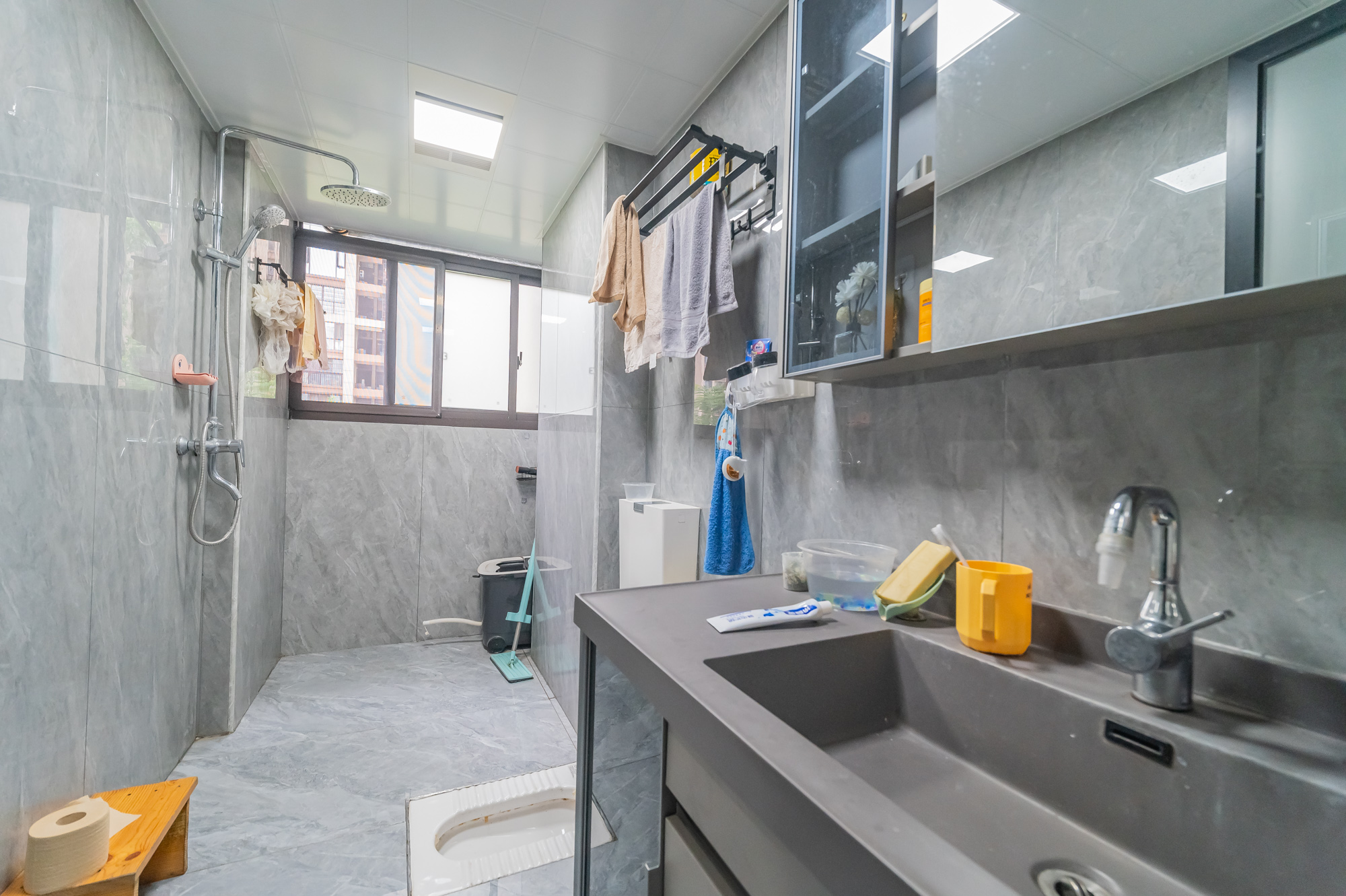 国泰九龙湾 4室2厅2卫 137.00万 国泰九龙湾 4室2厅2卫 137.00万卫生间