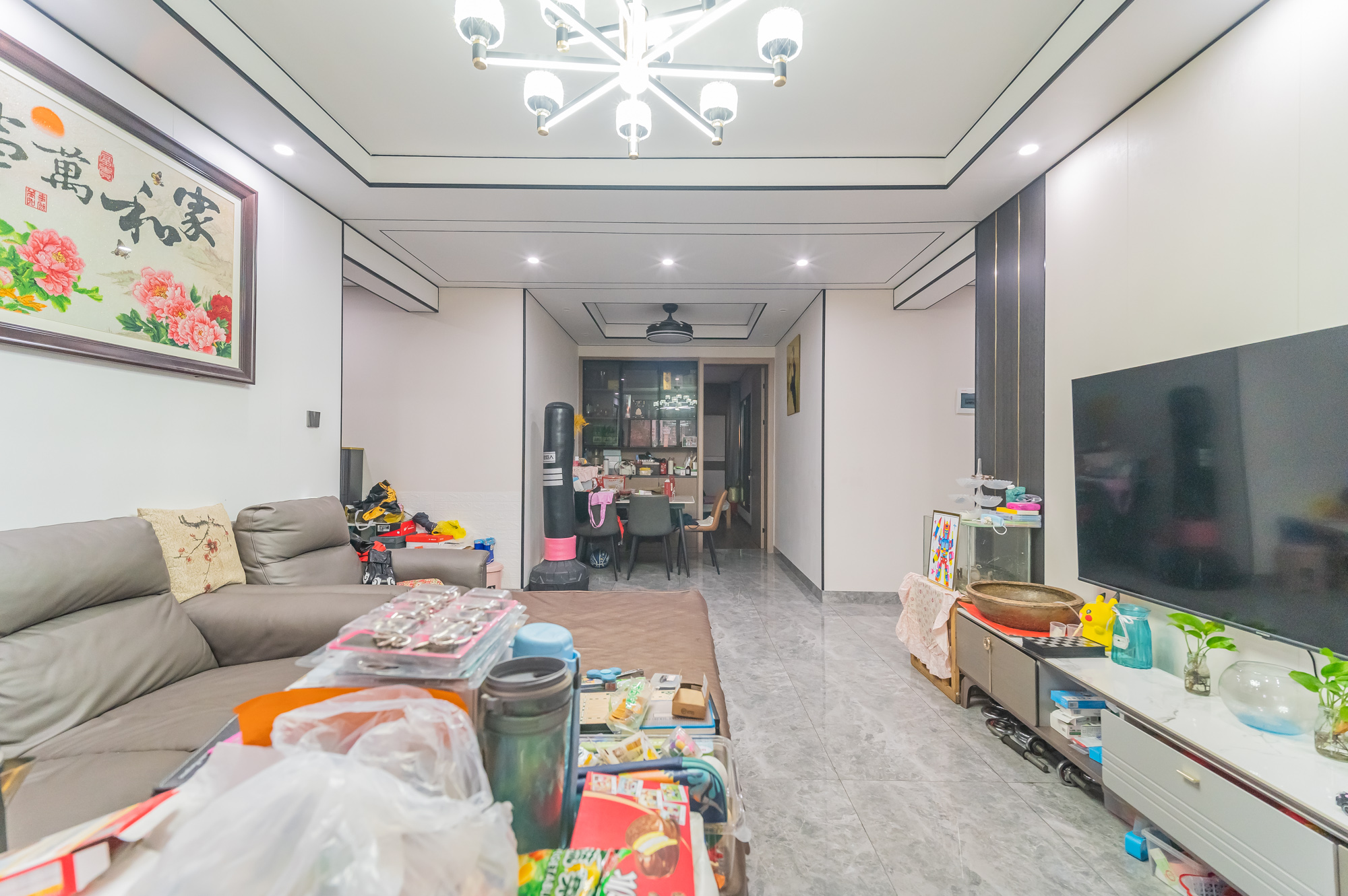 国泰九龙湾 4室2厅2卫 137.00万 国泰九龙湾 4室2厅2卫 137.00万客厅