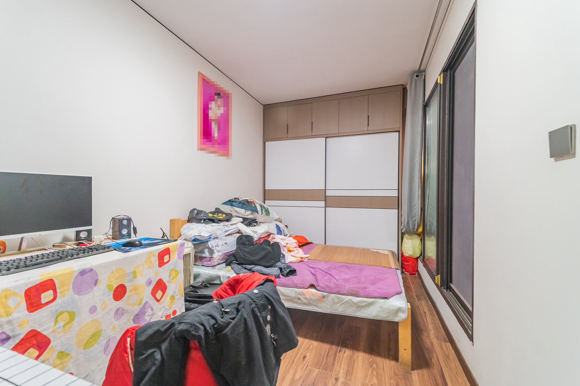 国泰九龙湾 4室2厅2卫 137.00万 国泰九龙湾 4室2厅2卫 137.00万卧室