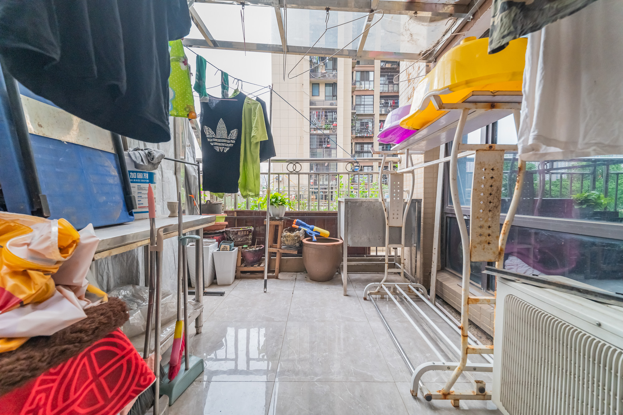 国泰九龙湾 4室2厅2卫 137.00万 国泰九龙湾 4室2厅2卫 137.00万阳台