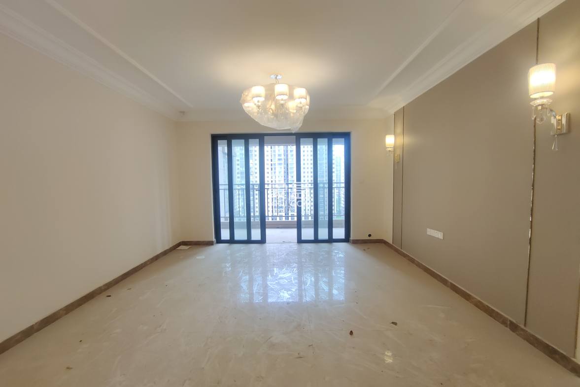 恒大华府  3室2厅2卫    90.0万 恒大华府  3室2厅2卫    90.0万室内图