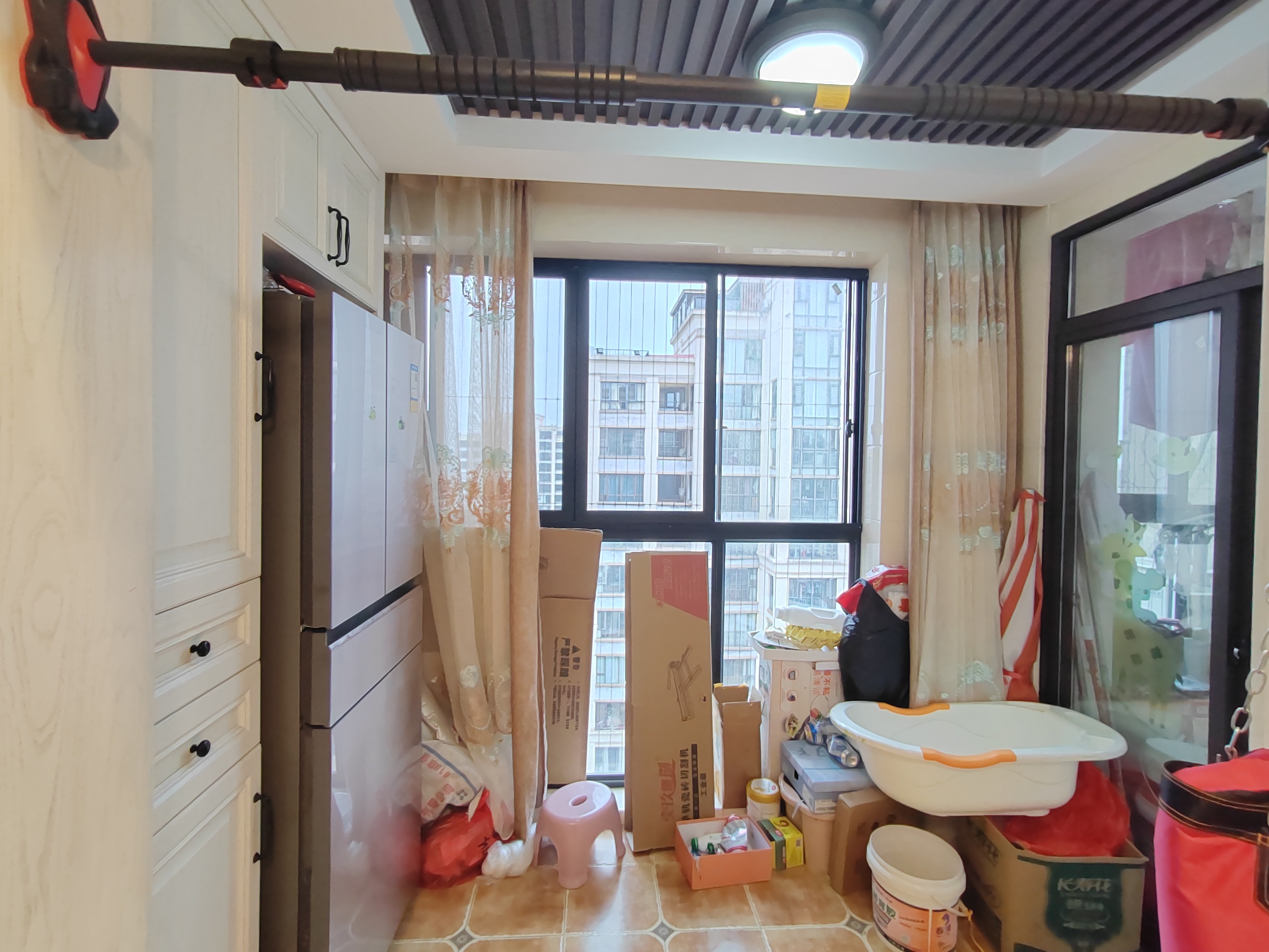 佳兆业金域天下二期 4室2厅2卫 90.0万 佳兆业金域天下二期 4室2厅2卫 90.0万室内图