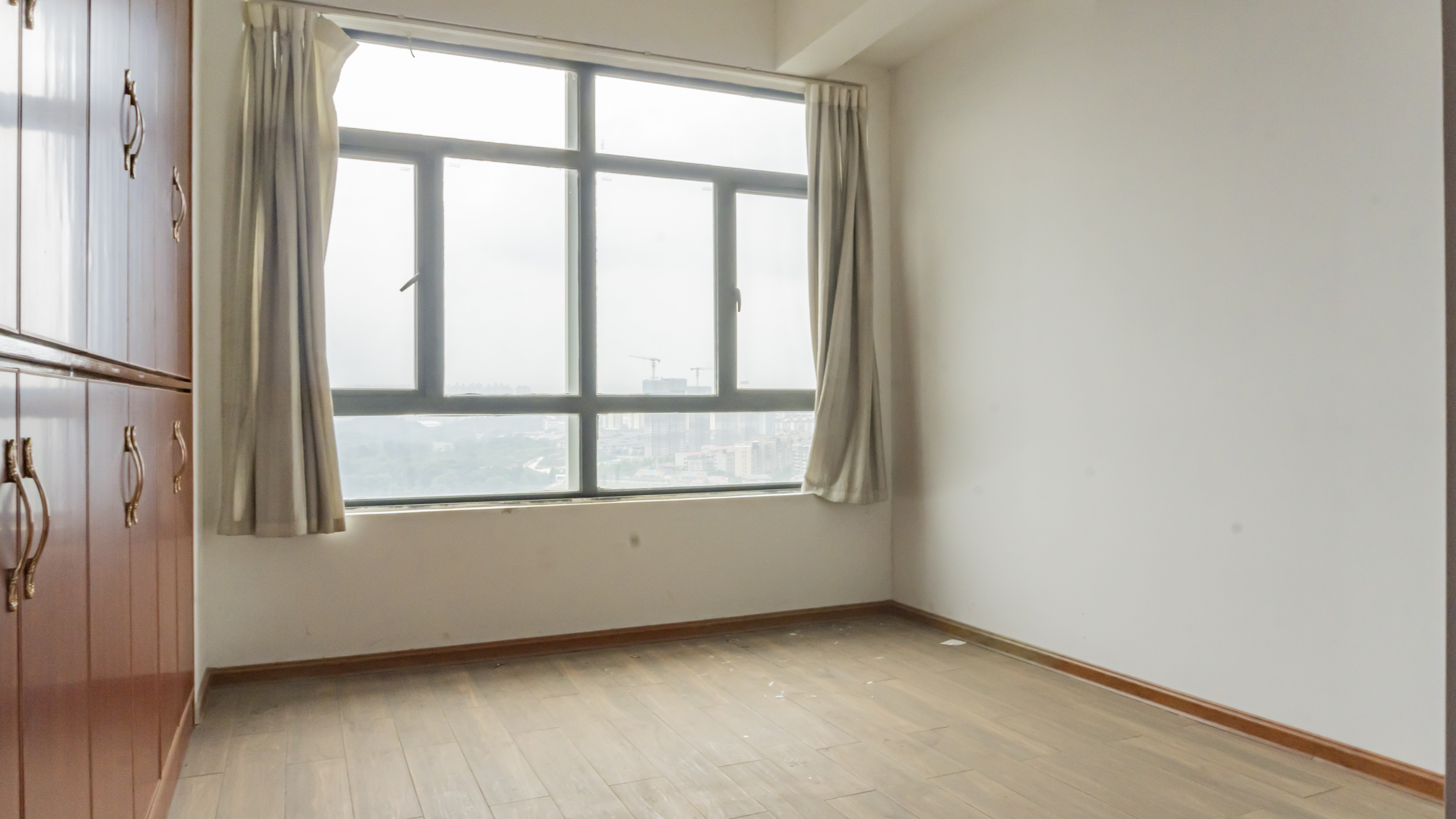 梓山湖公馆 4室2厅1卫 72.8万 梓山湖公馆 4室2厅1卫 72.8万室内图