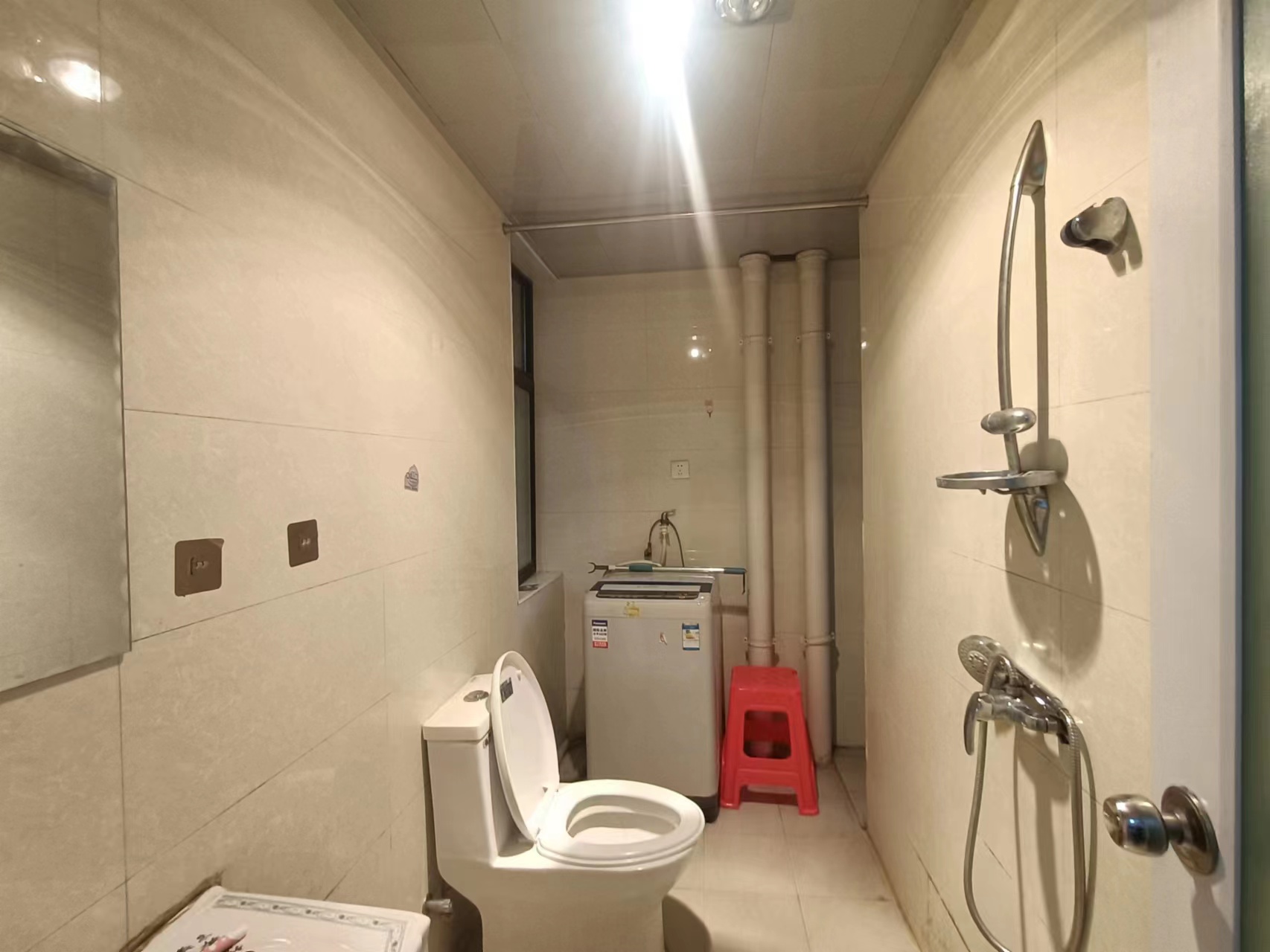 慈善大厦  1室1厅1卫    22.8万 慈善大厦  1室1厅1卫    22.8万室内图