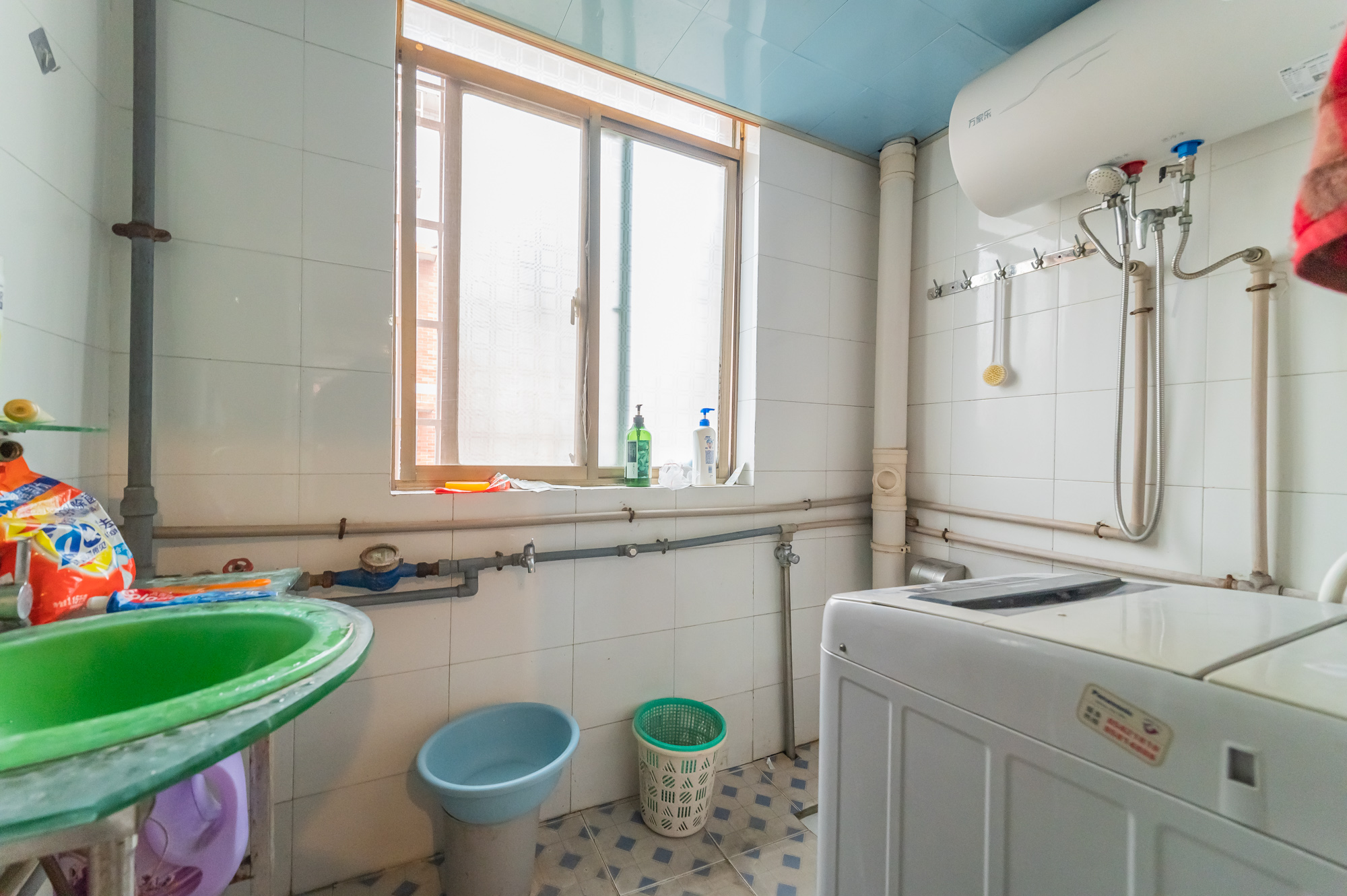 城东安置区(星城社区) 3室2厅2卫 67.87万 城东安置区(星城社区) 3室2厅2卫 67.87万卫生间