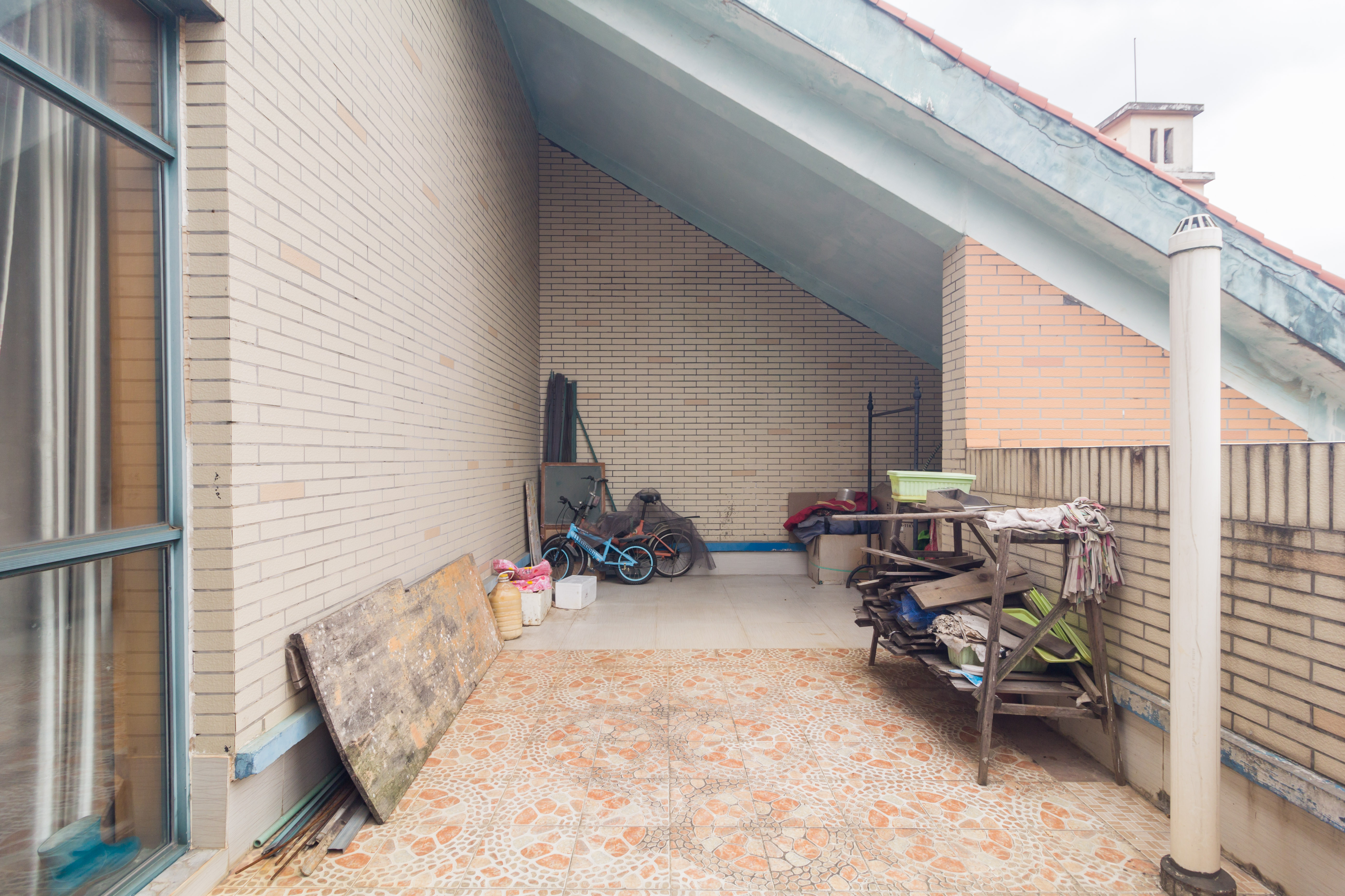 东业早安星城  4室3厅2卫    136.0万其他