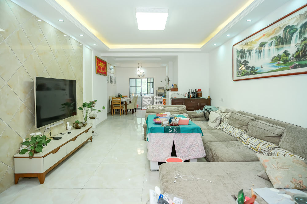 山水湾B区  3室2厅1卫    89.8万