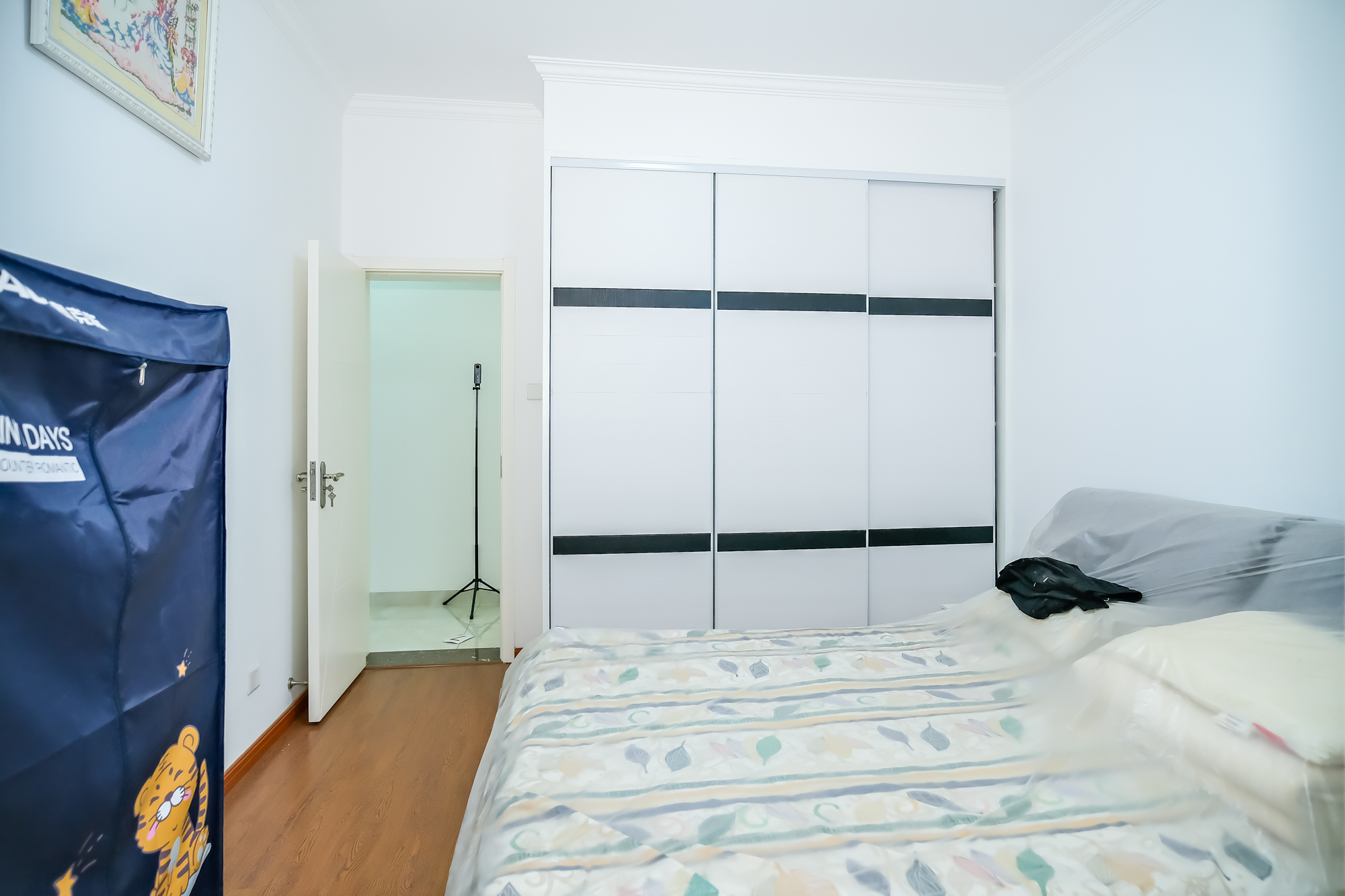 山水湾  3室2厅1卫    96.0万 山水湾  3室2厅1卫    96.0万卧室