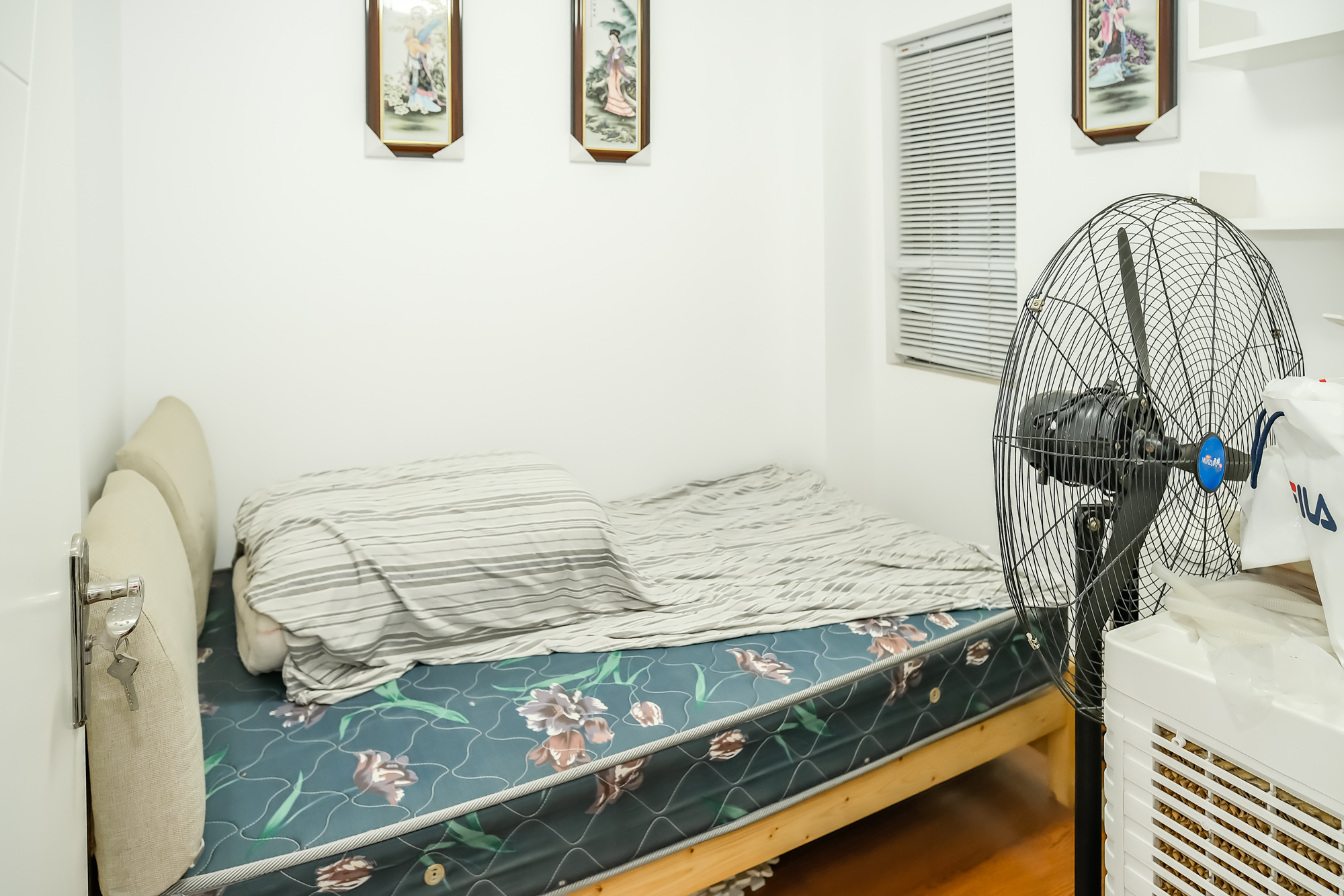 山水湾  3室2厅1卫    96.0万 山水湾  3室2厅1卫    96.0万卧室