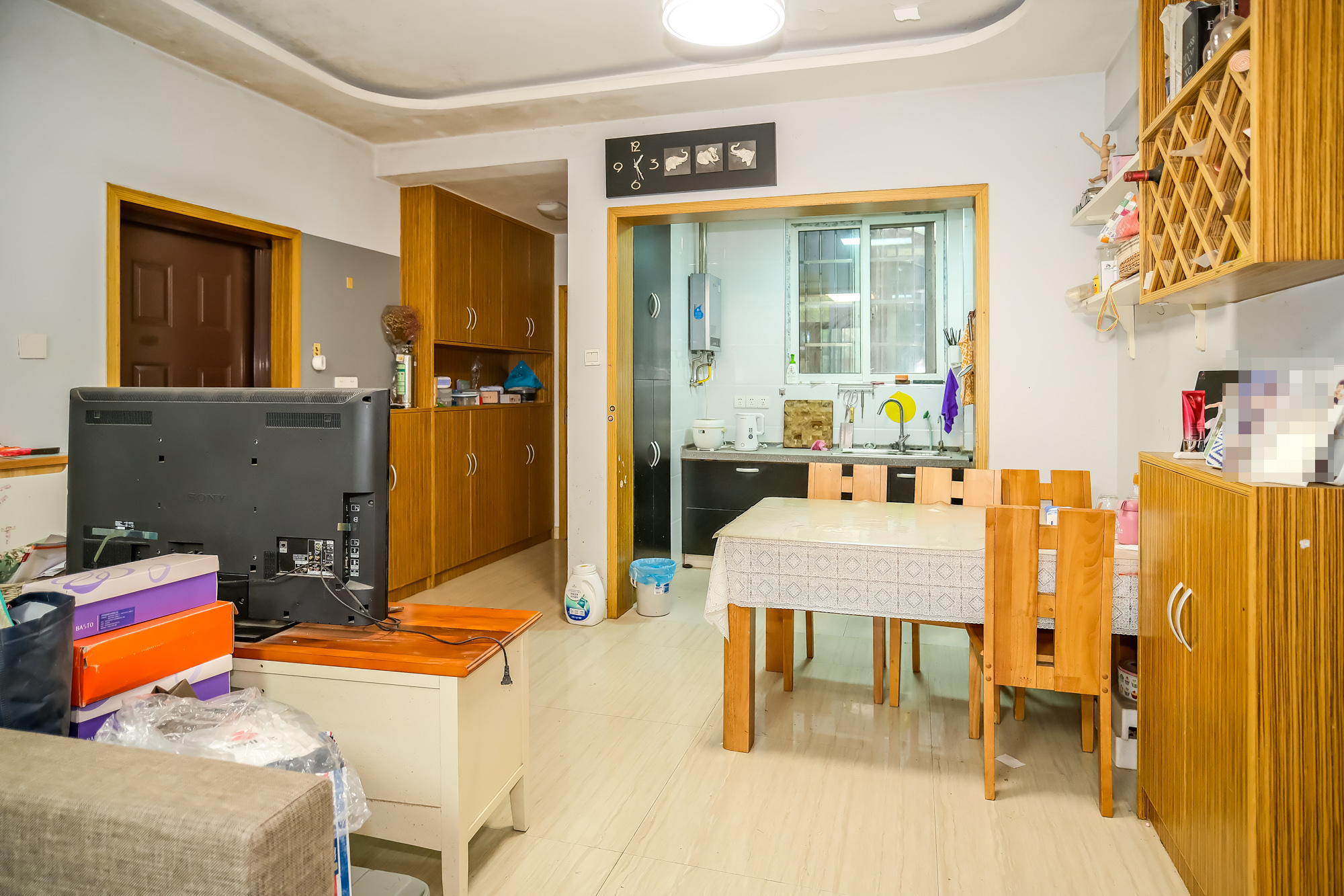 山水湾 3室2厅2卫 100.0万 山水湾 3室2厅2卫 100.0万客厅