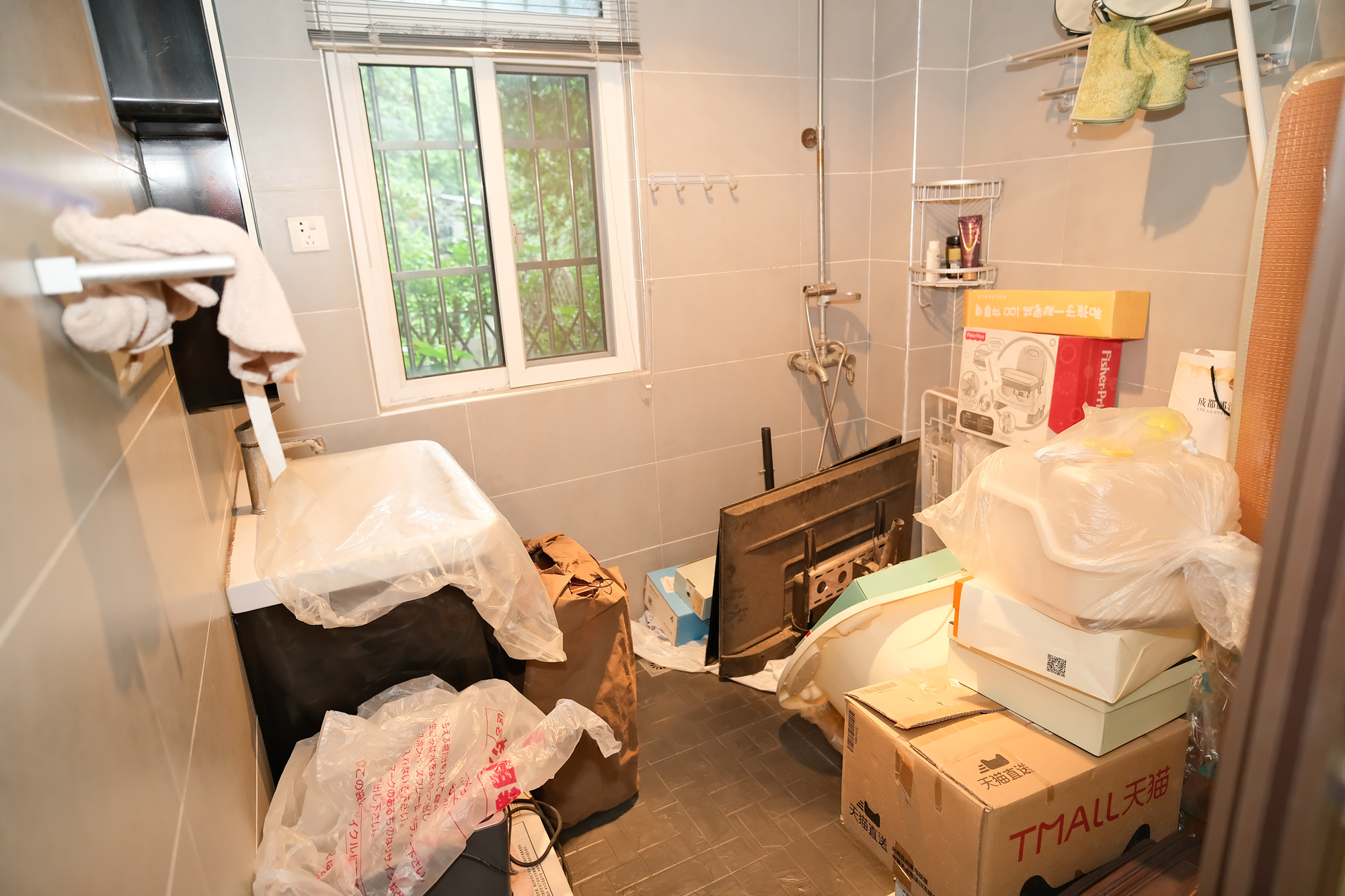 山水湾 3室2厅2卫 100.0万 山水湾 3室2厅2卫 100.0万卫生间