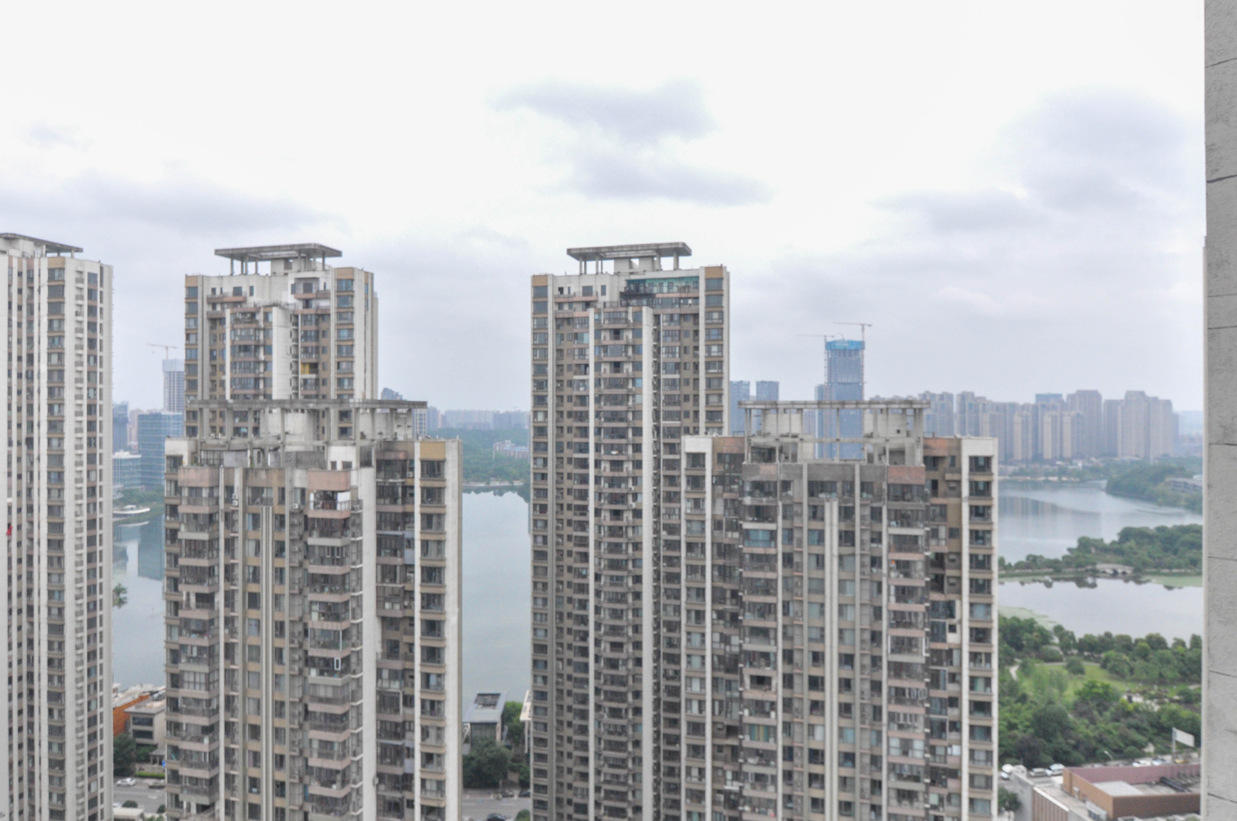 佳兆业云顶梅溪湖（佳兆业梅溪荟）  3室2厅2卫   163.00万其他