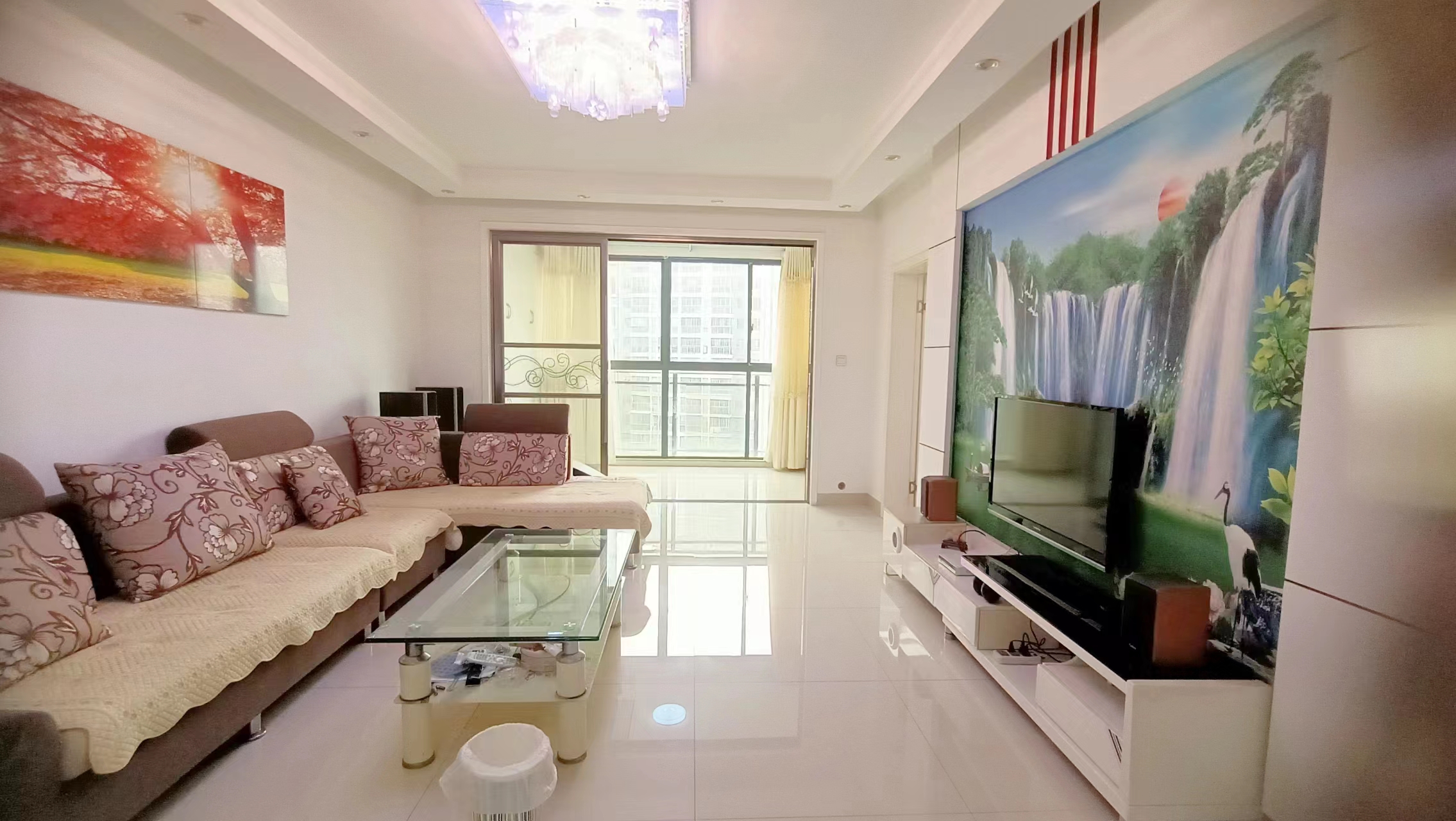 九九华帝  2室2厅1卫   52.00万 九九华帝  2室2厅1卫   52.00万室内图