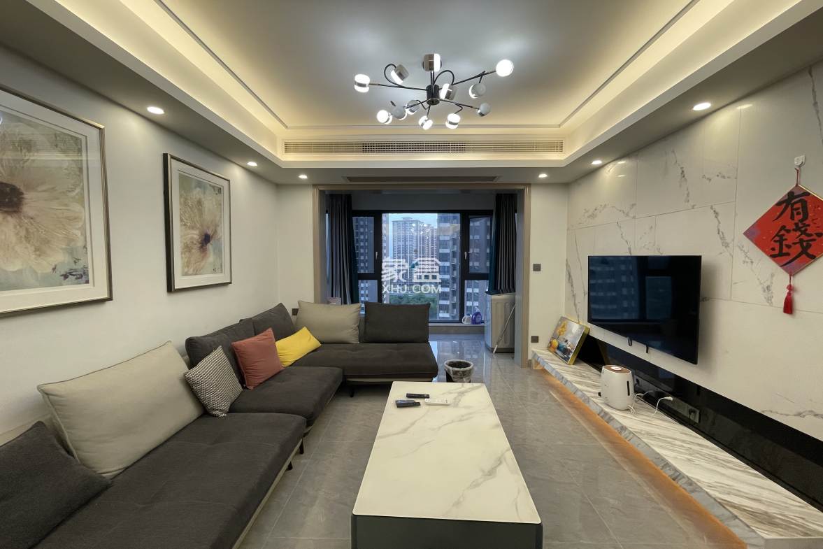 春藤小镇  3室2厅1卫    83.8万 春藤小镇  3室2厅1卫    83.8万室内图