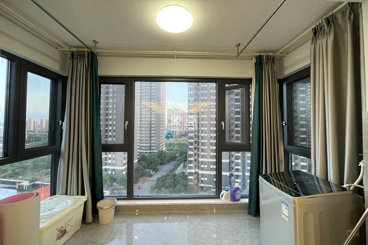 春藤小镇  3室2厅1卫    83.8万 春藤小镇  3室2厅1卫    83.8万室内图