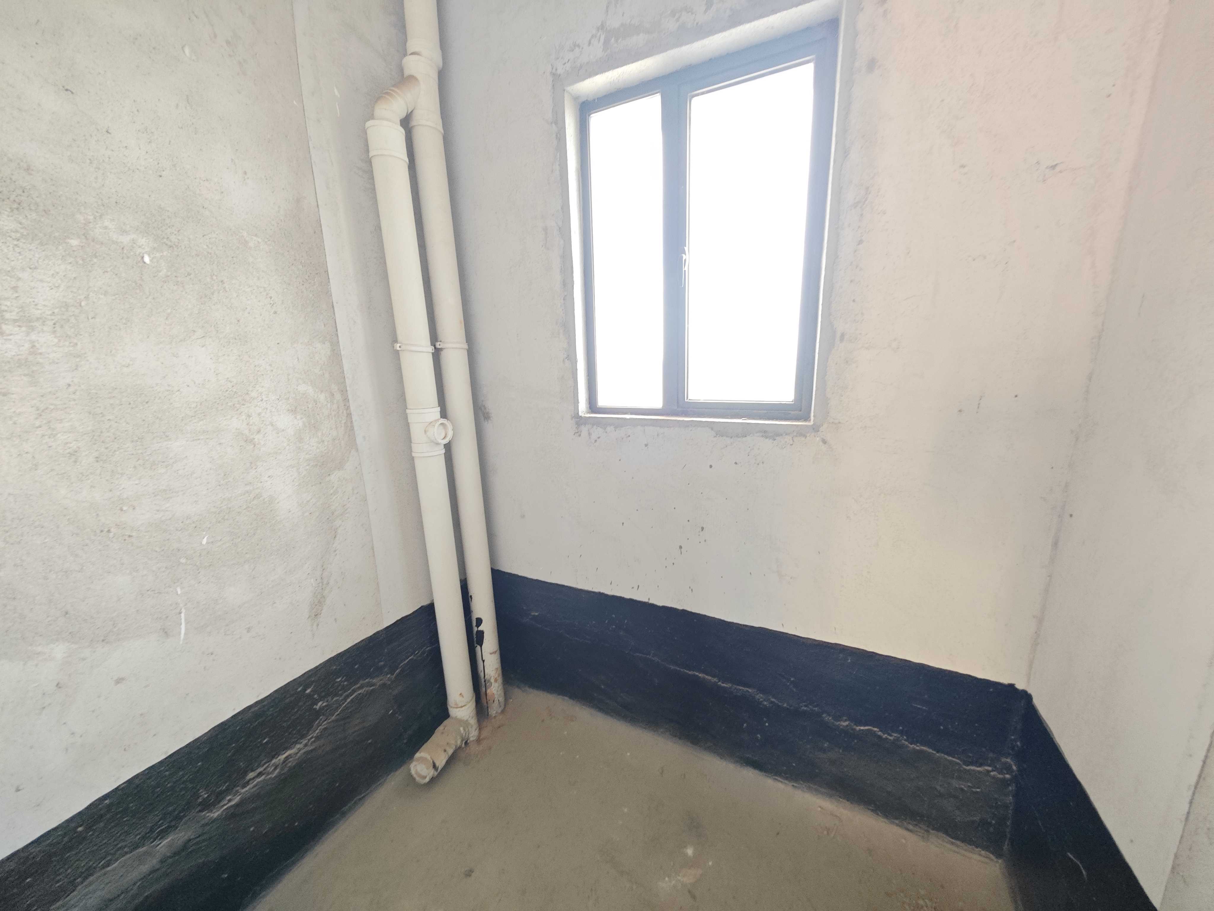 长房半岛蓝湾(观山月) 3室2厅2卫 60.0万 长房半岛蓝湾(观山月) 3室2厅2卫 60.0万卫生间