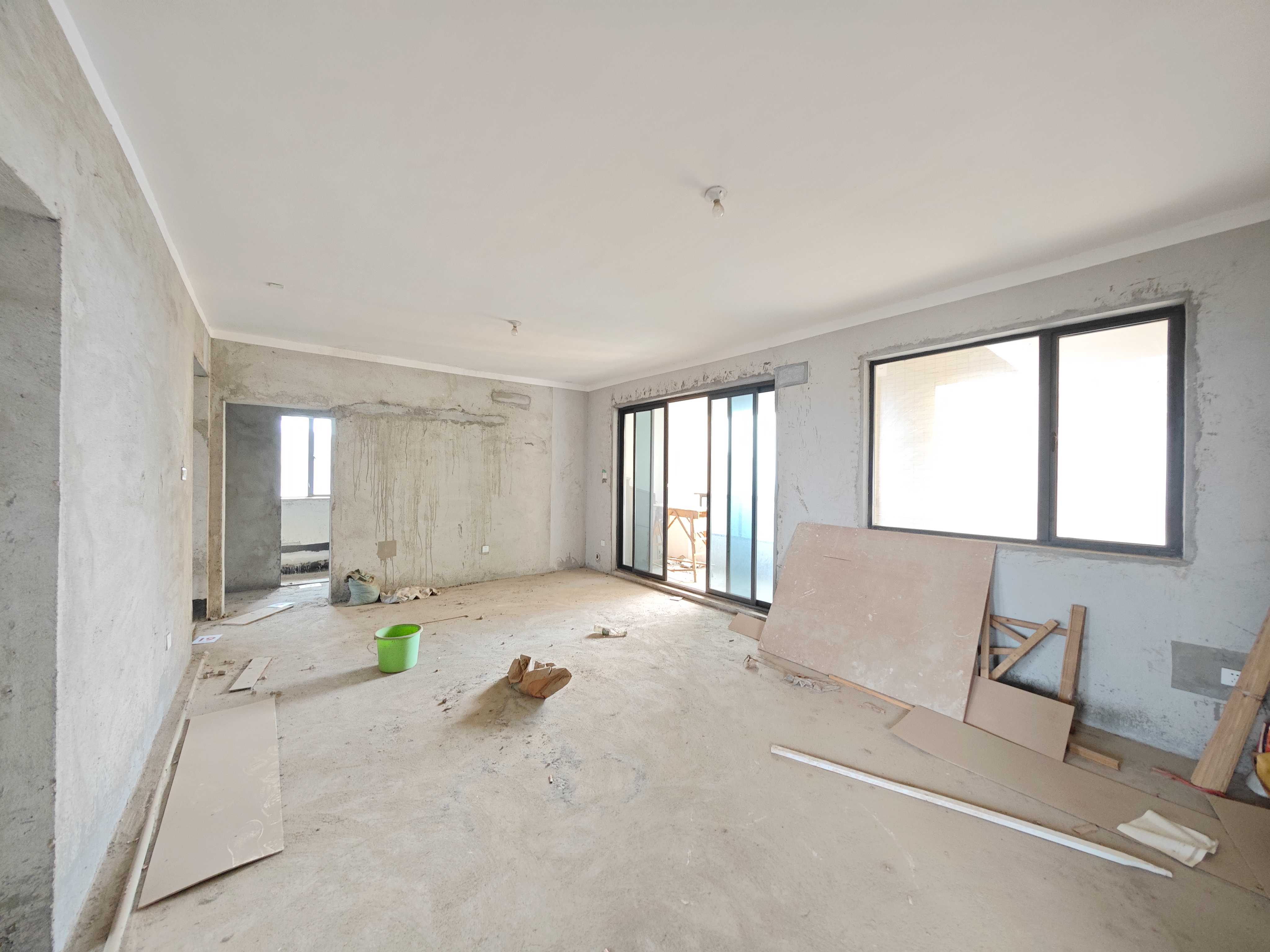 长房半岛蓝湾(观山月) 3室2厅2卫 60.0万 长房半岛蓝湾(观山月) 3室2厅2卫 60.0万客厅