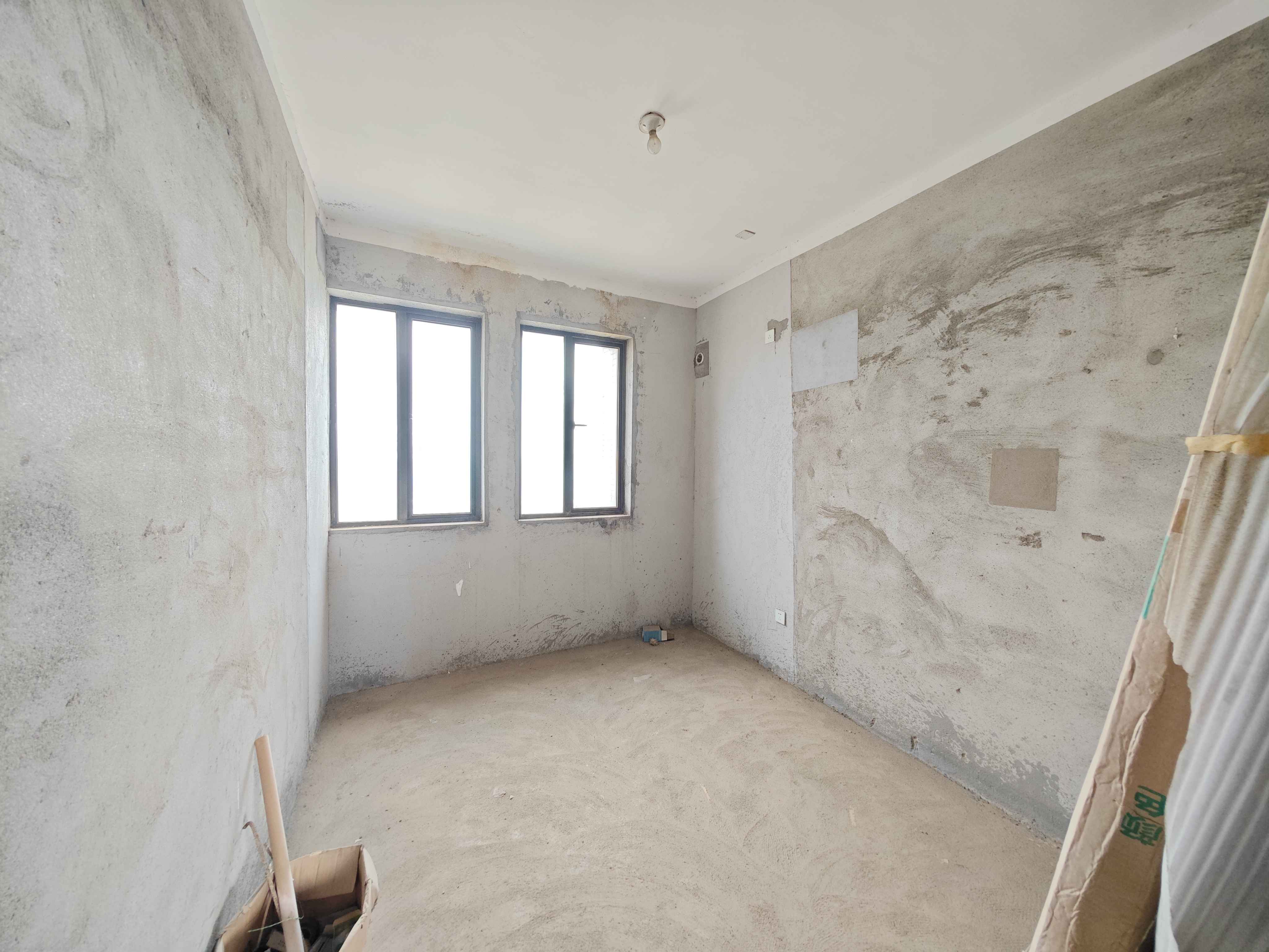 长房半岛蓝湾(观山月) 3室2厅2卫 60.0万 长房半岛蓝湾(观山月) 3室2厅2卫 60.0万卧室