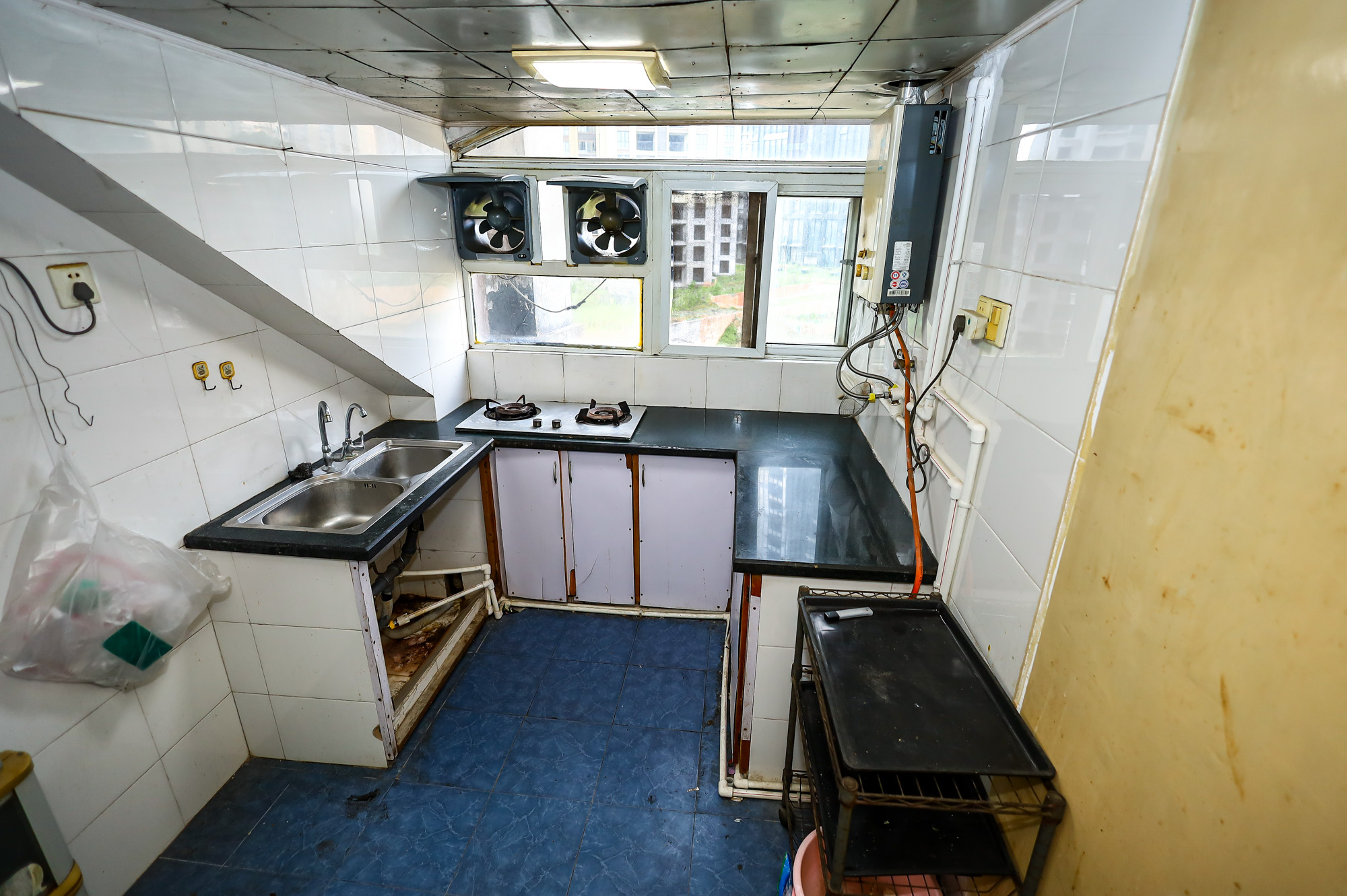 华丽家族  2室2厅1卫    30.0万厨房