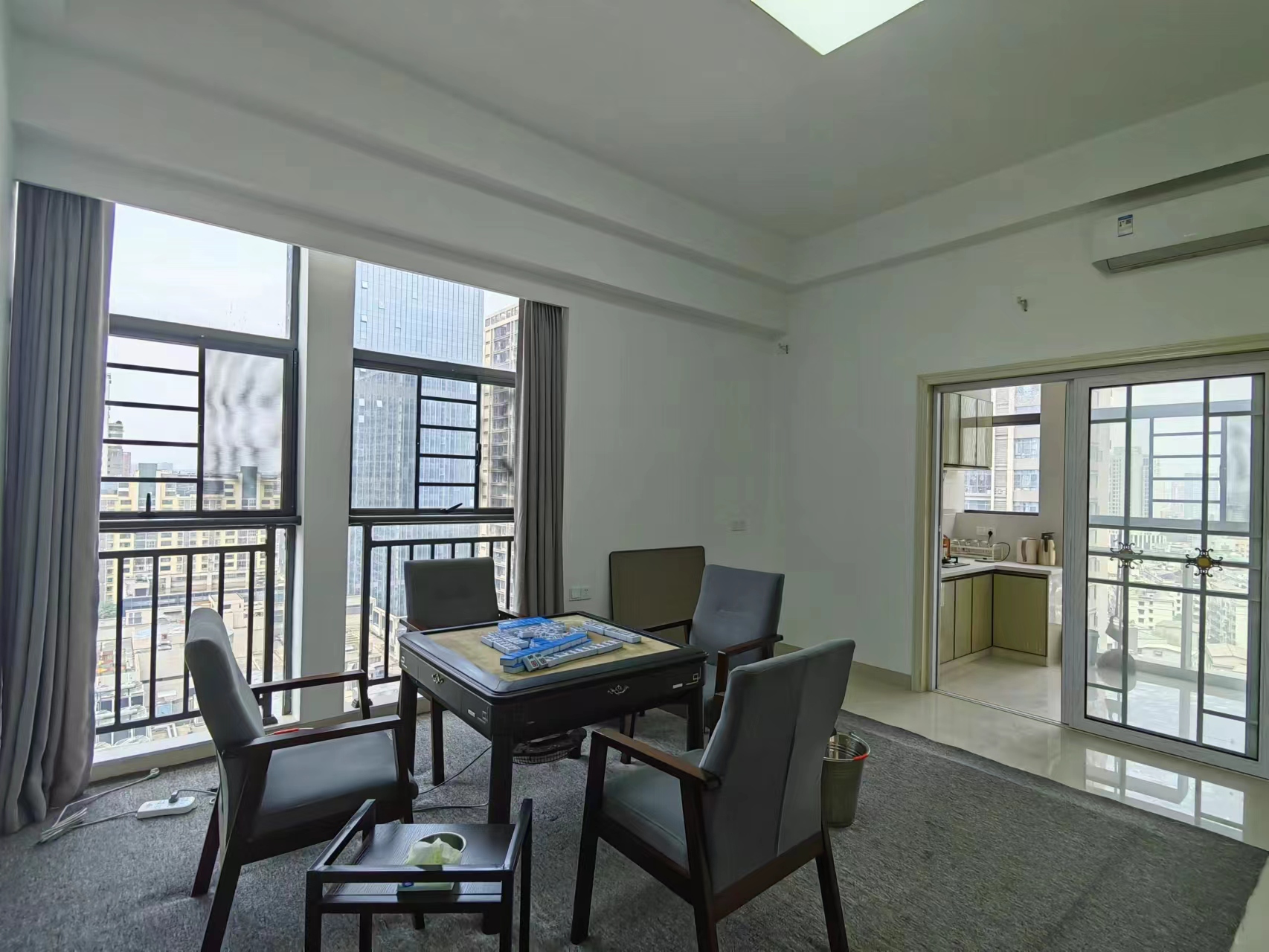 流金岁月-华晨国际 1室1厅1卫 35.00万 流金岁月-华晨国际 1室1厅1卫 35.00万室内图