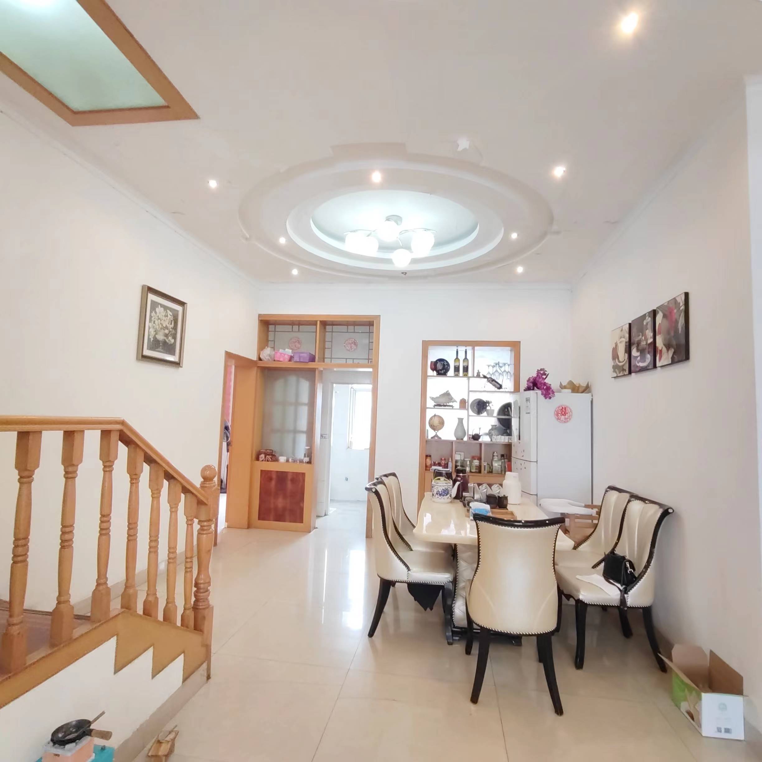 政华小区 4室2厅2卫 68.0万 政华小区 4室2厅2卫 68.0万室内图