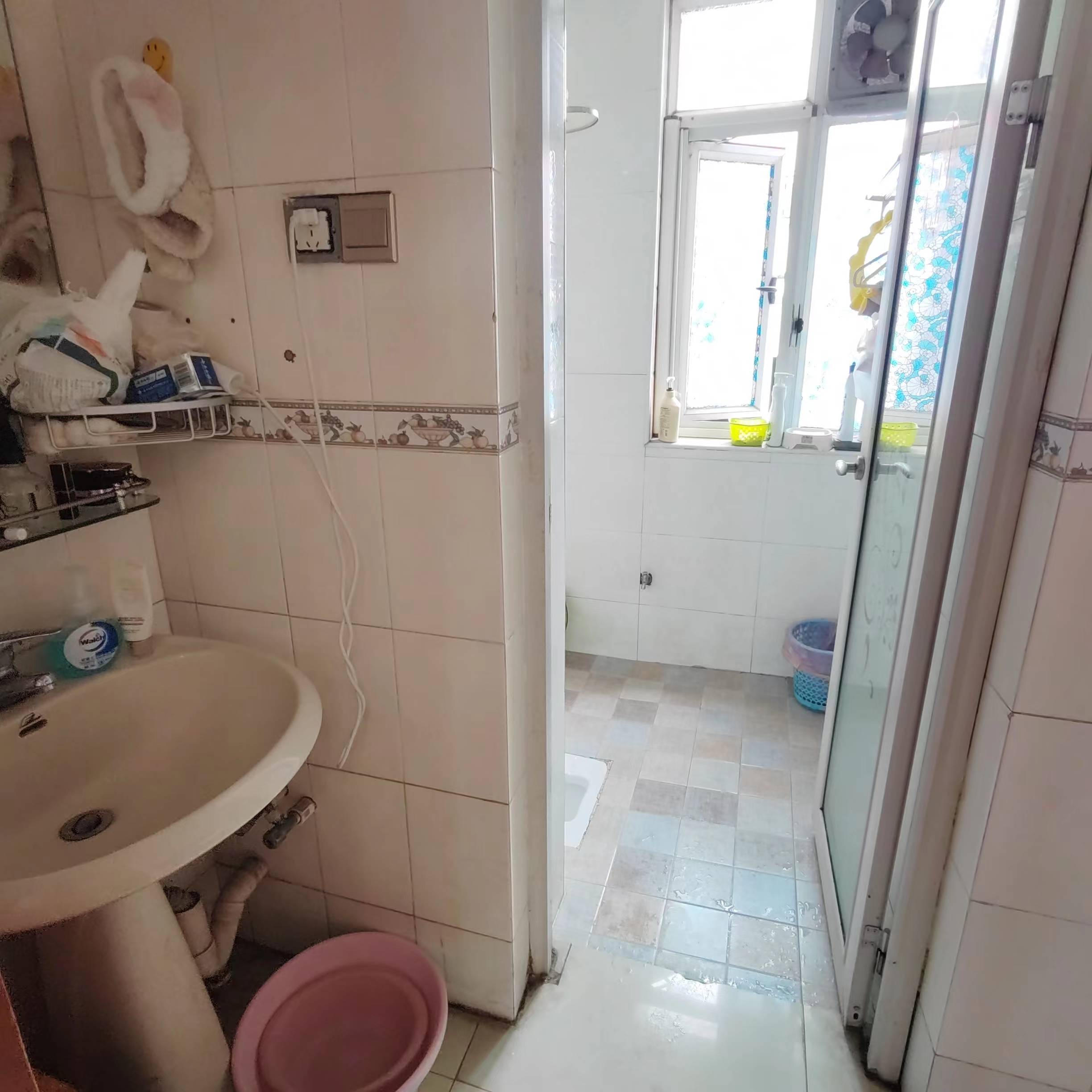 政华小区 4室2厅2卫 68.0万 政华小区 4室2厅2卫 68.0万室内图