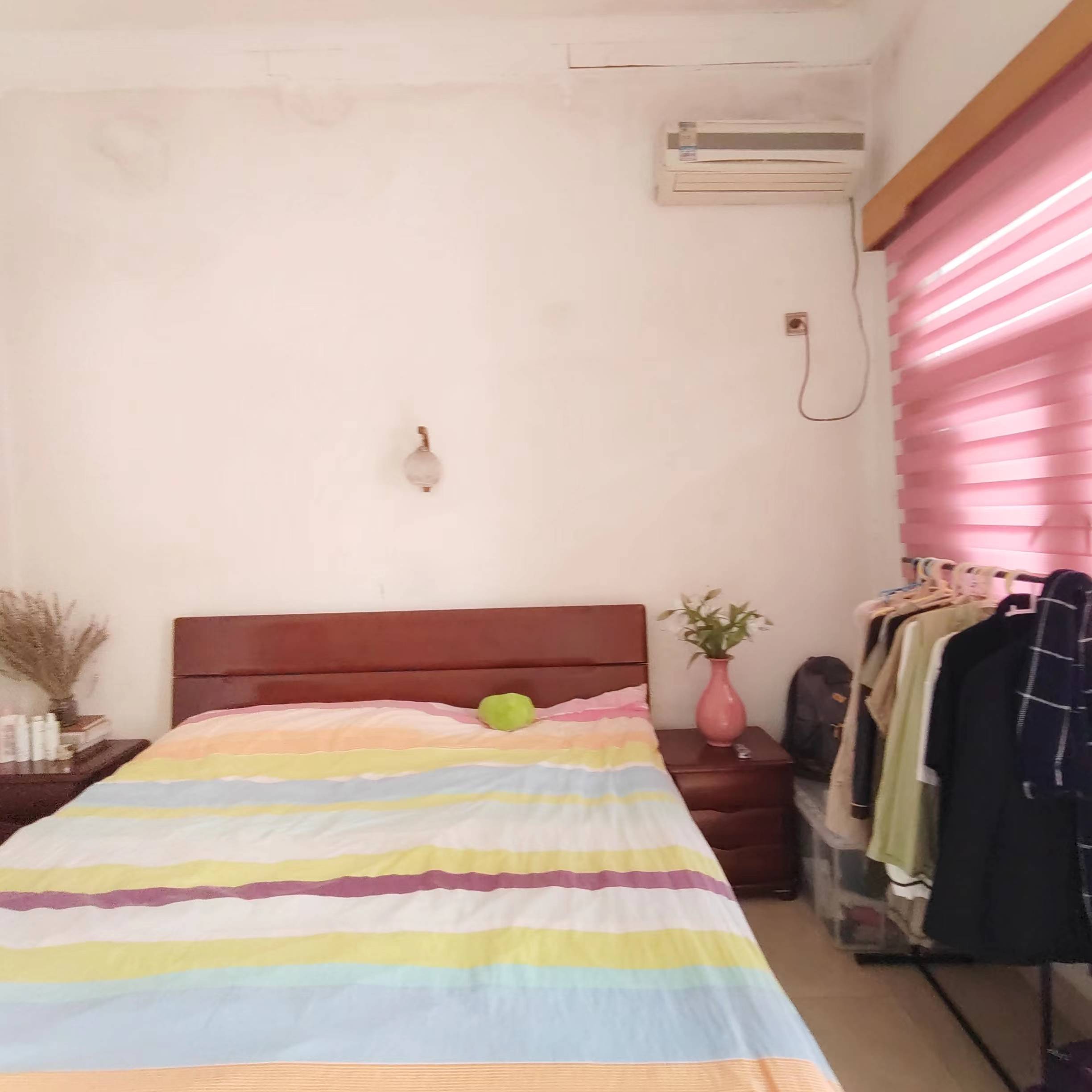 政华小区 4室2厅2卫 68.0万 政华小区 4室2厅2卫 68.0万室内图