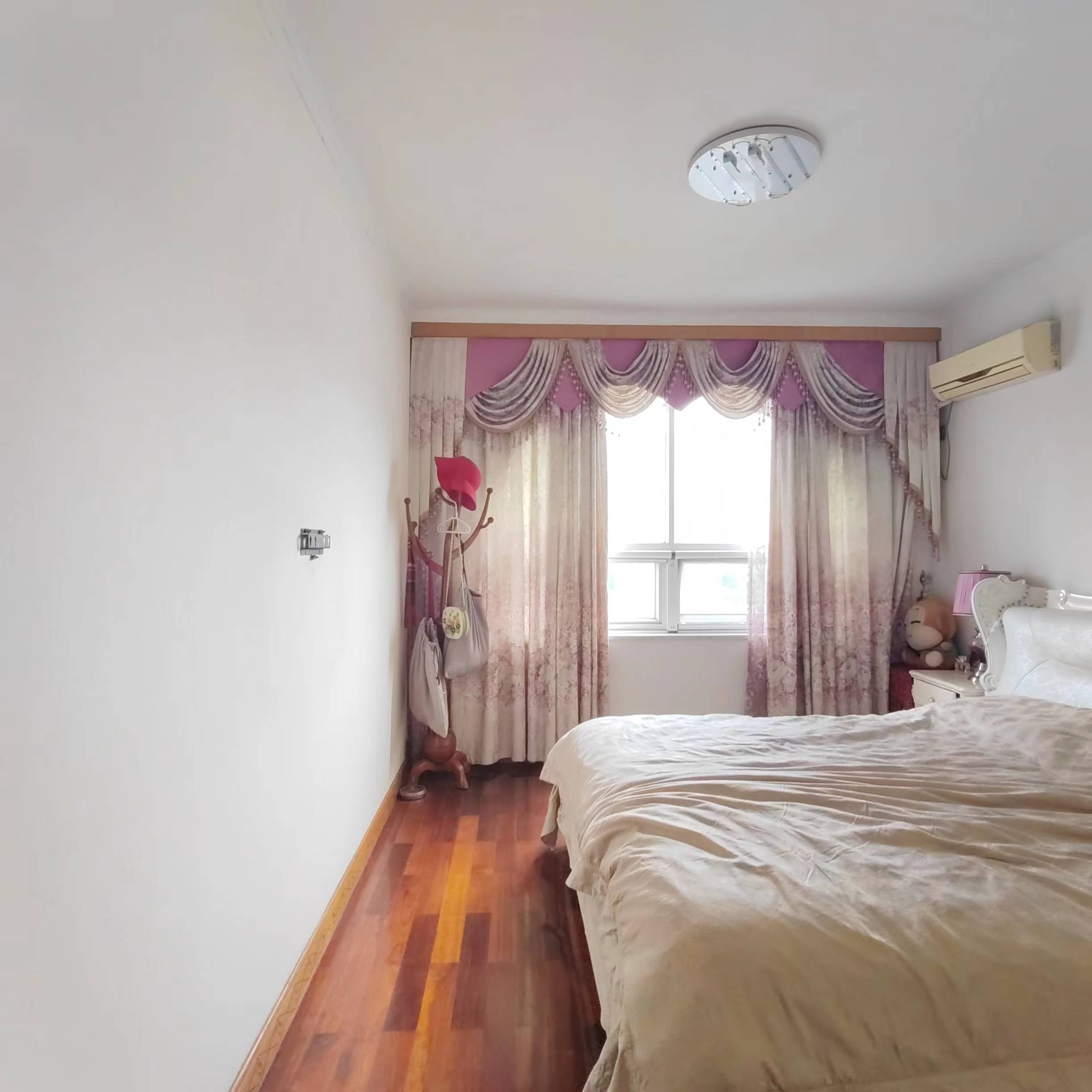 政华小区 4室2厅2卫 68.0万 政华小区 4室2厅2卫 68.0万室内图