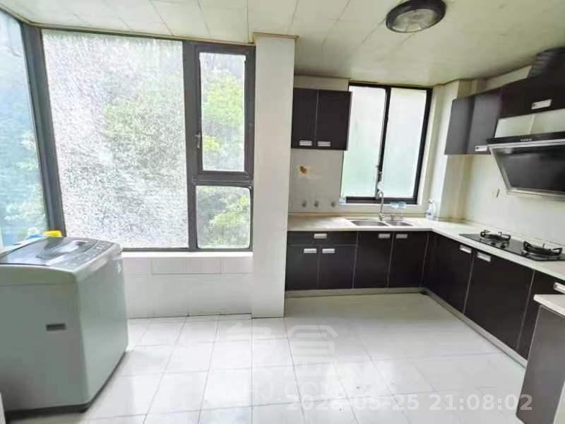 山水国际  3室2厅2卫   1500.00元/月室内图