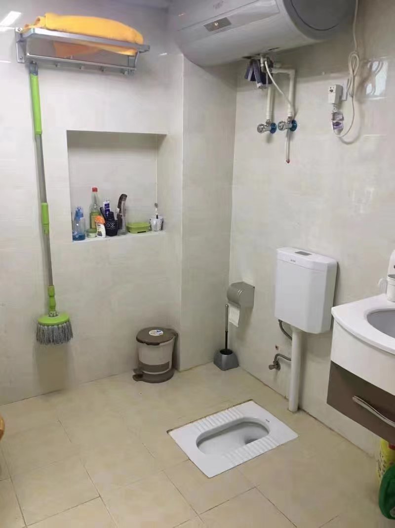美的林城时代  3室2厅2卫   3500.00元/月室内图
