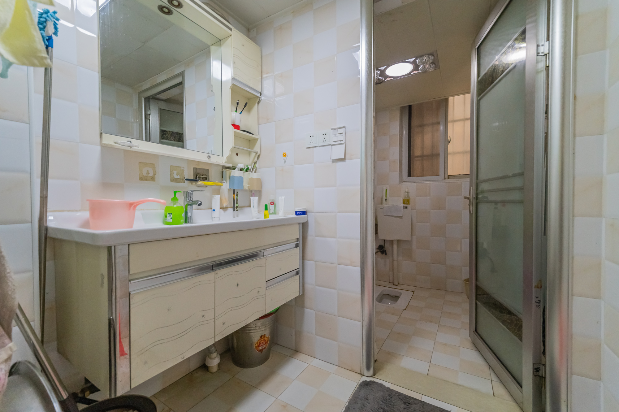 景上鑫苑  3室2厅1卫    82.9万卫生间