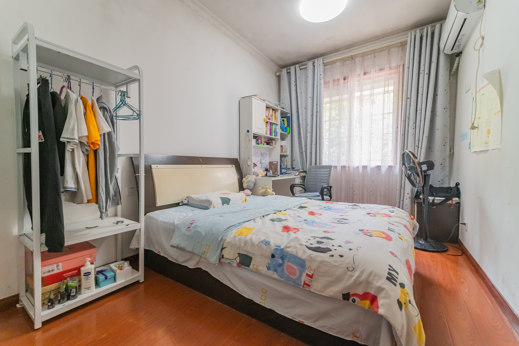 景上鑫苑  3室2厅1卫    82.9万卧室