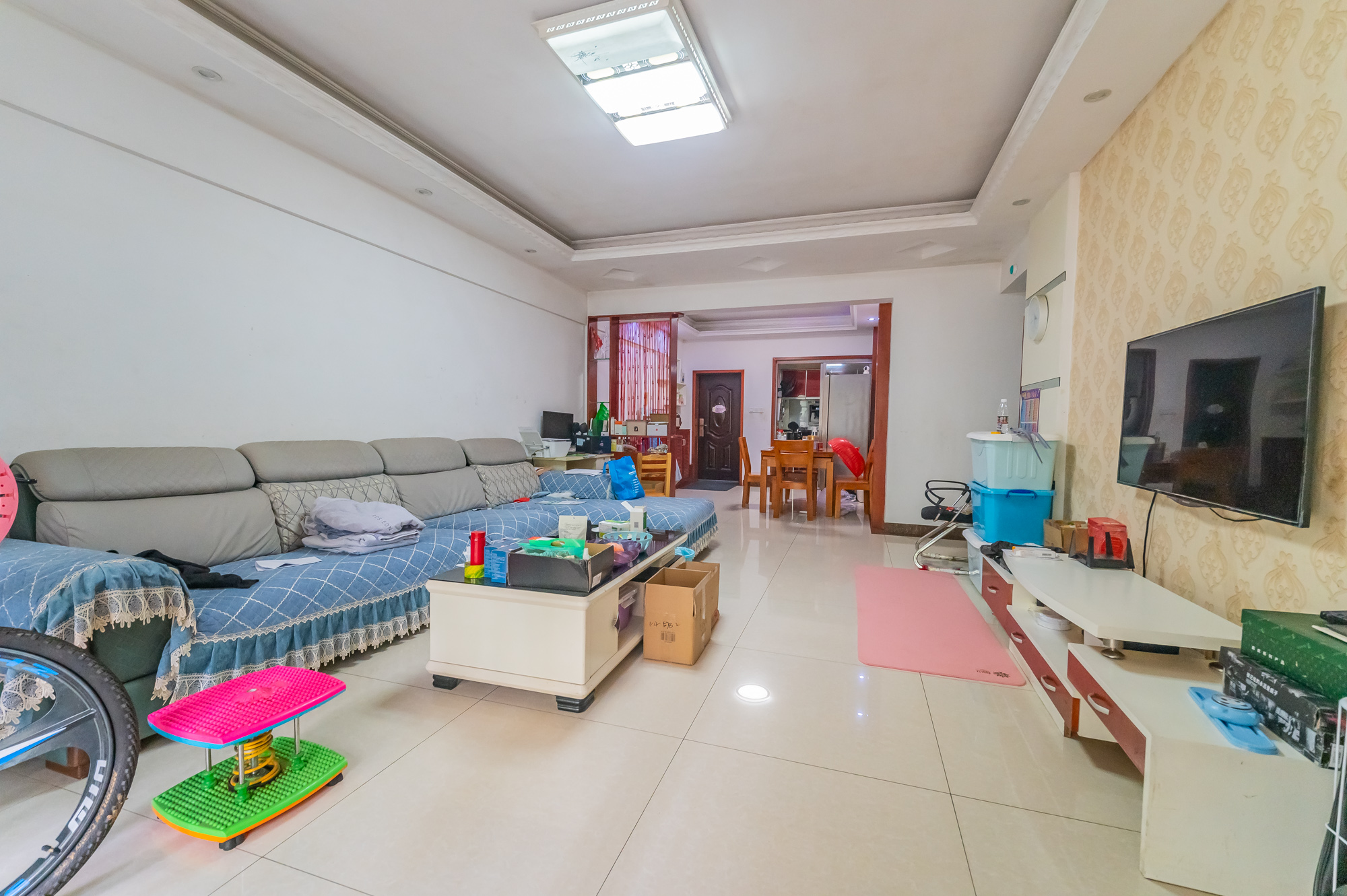 景上鑫苑  3室2厅1卫    82.9万客厅