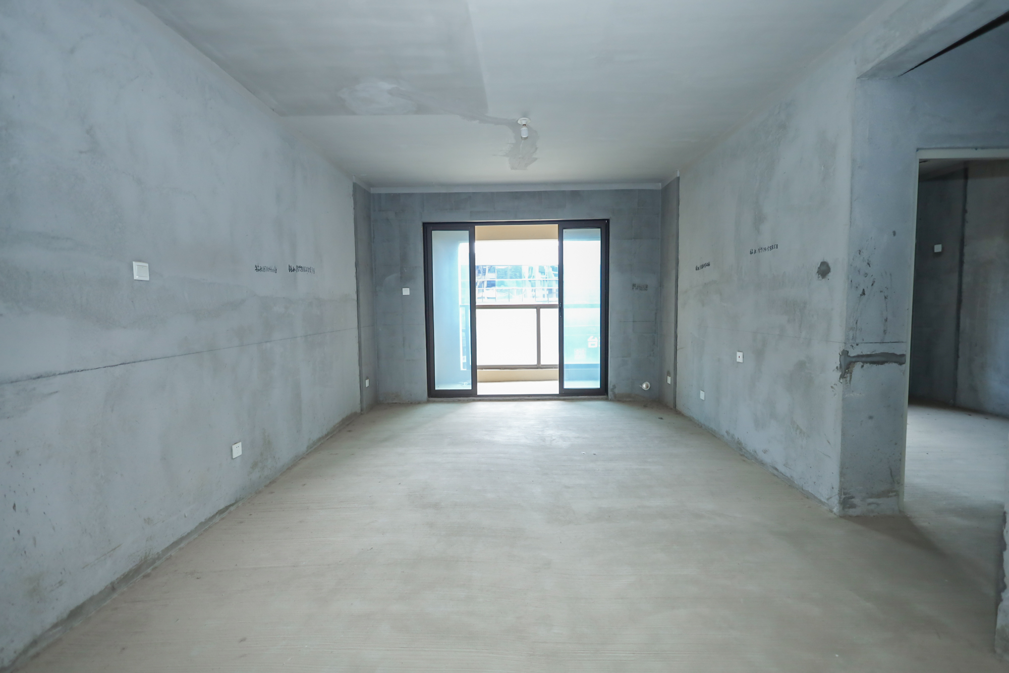 奥克斯缔壹城  4室2厅1卫    99.8万 奥克斯缔壹城  4室2厅1卫    99.8万客厅