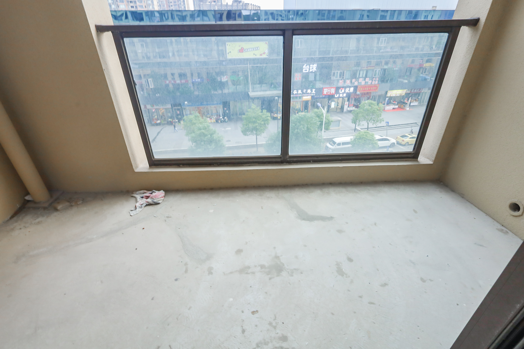 奥克斯缔壹城  4室2厅1卫    99.8万 奥克斯缔壹城  4室2厅1卫    99.8万阳台