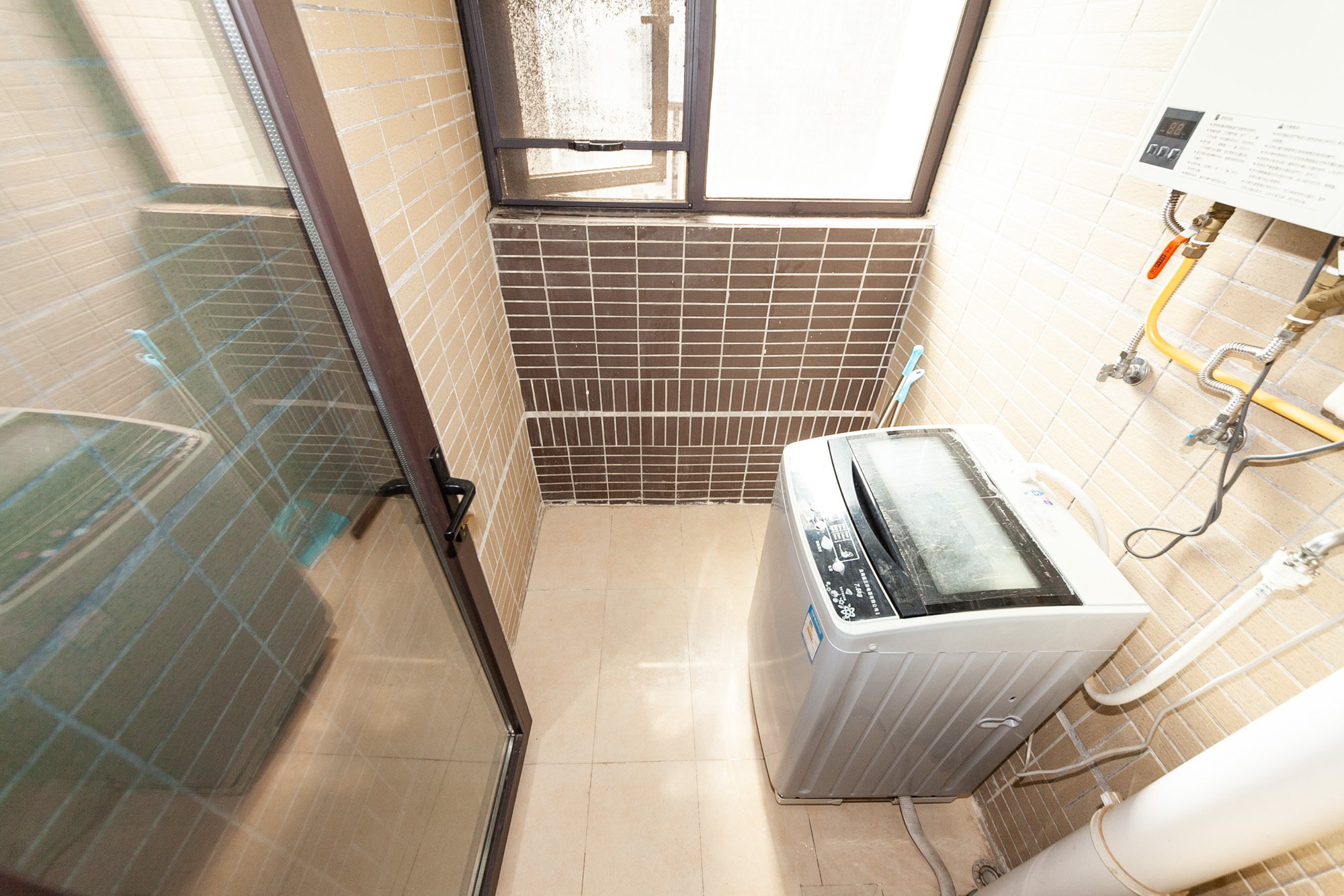 时代倾城二期  2室2厅1卫    85.0万其他