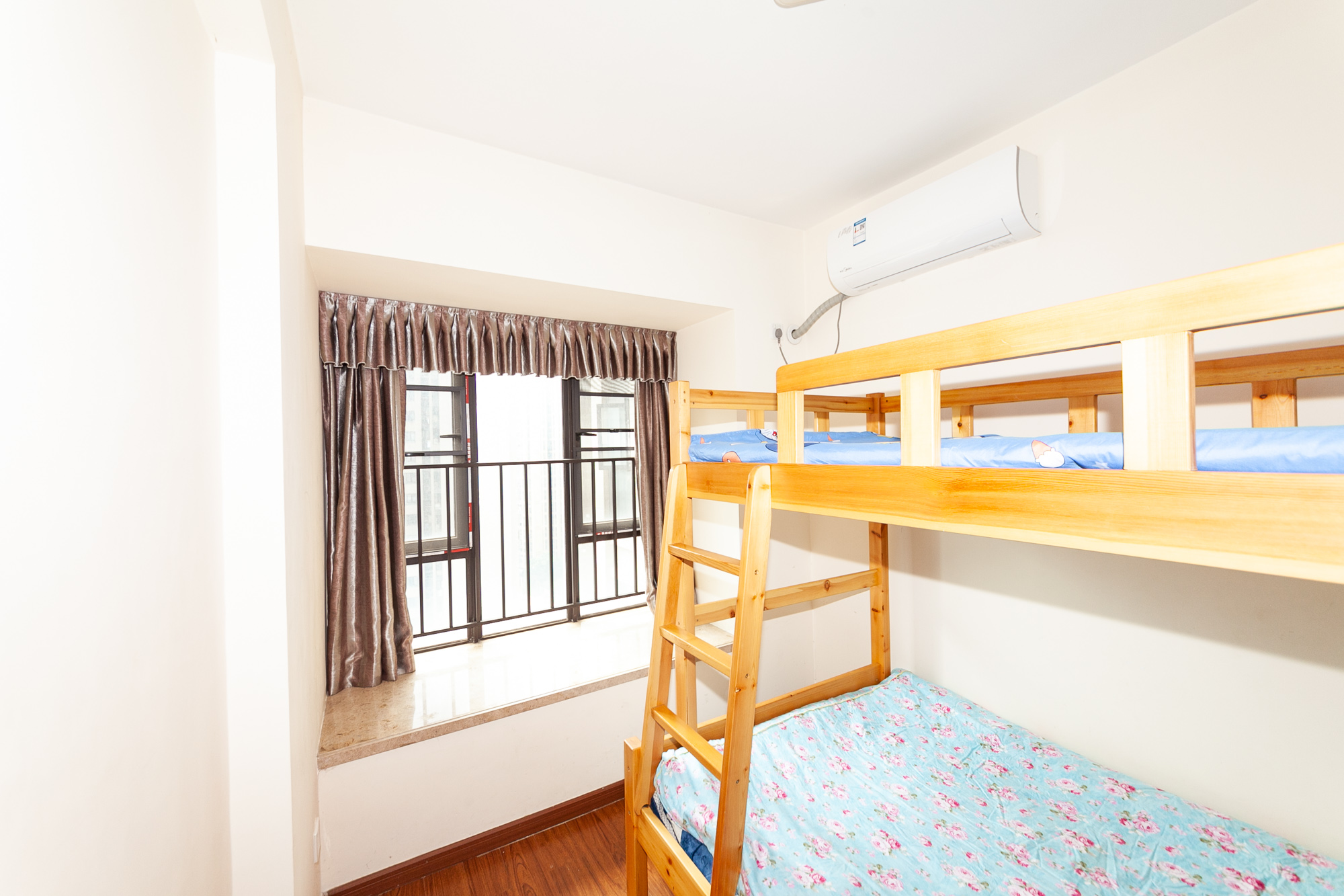 时代倾城二期  2室2厅1卫    85.0万卧室