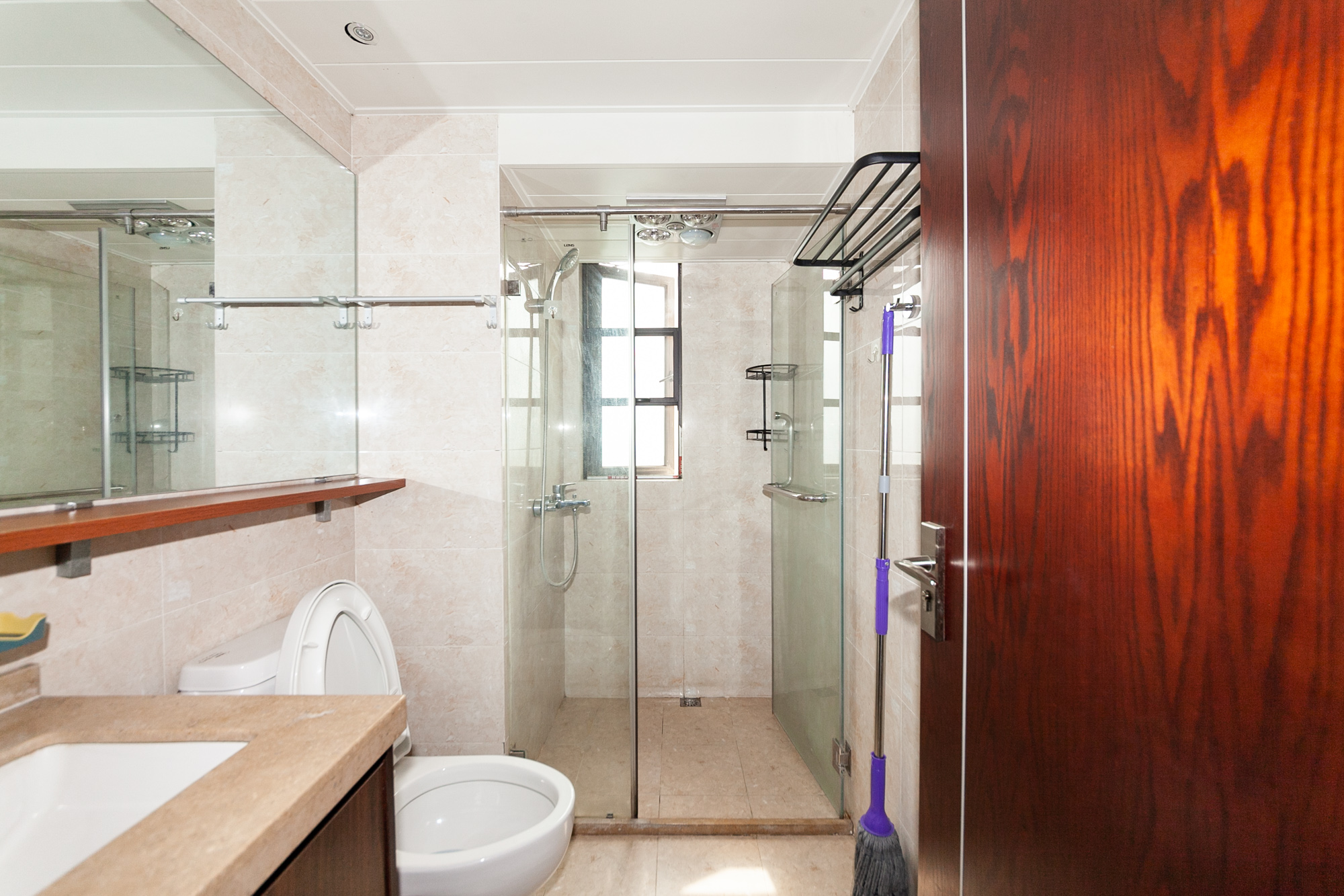 时代倾城二期  2室2厅1卫    85.0万其他