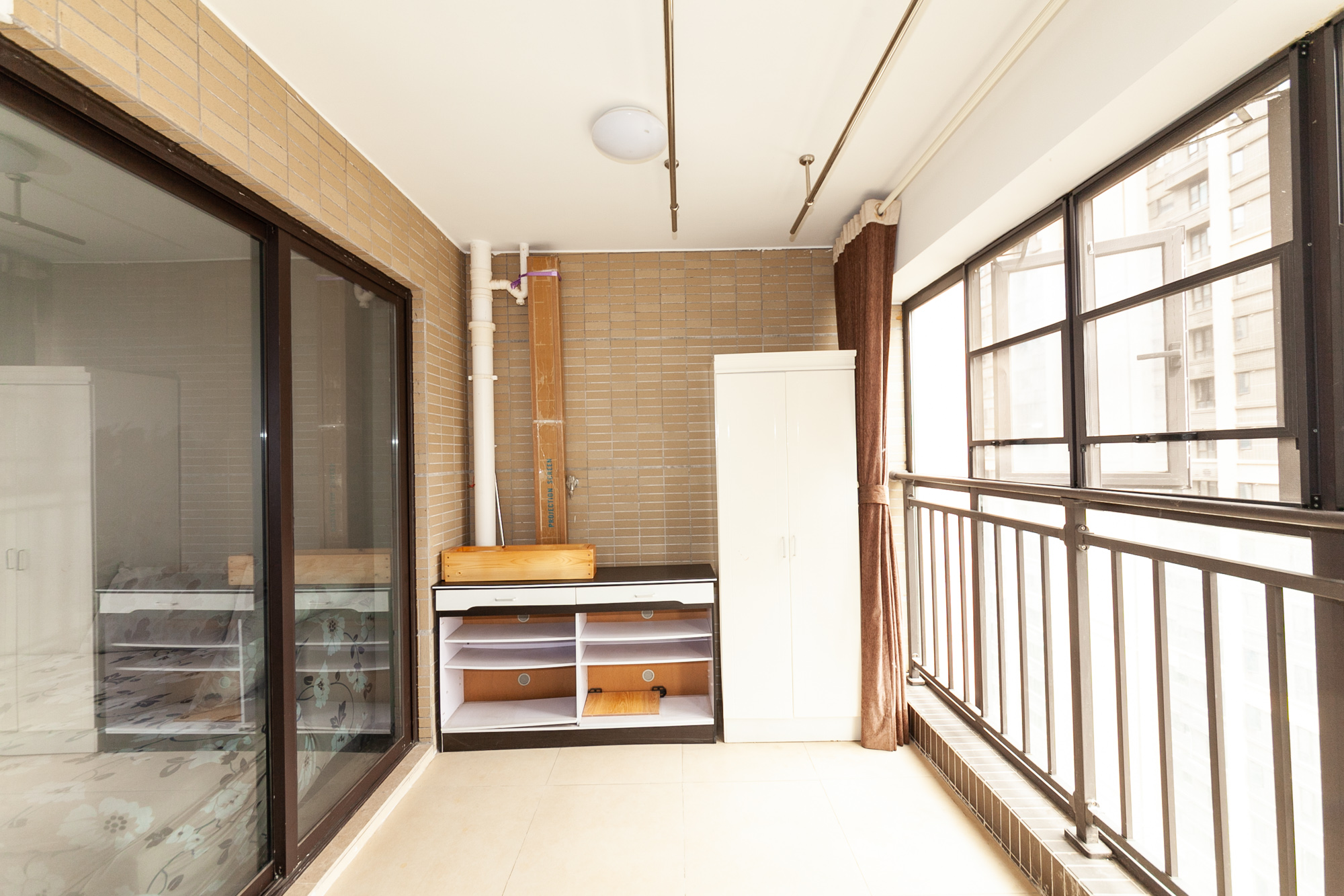 时代倾城二期  2室2厅1卫    85.0万阳台