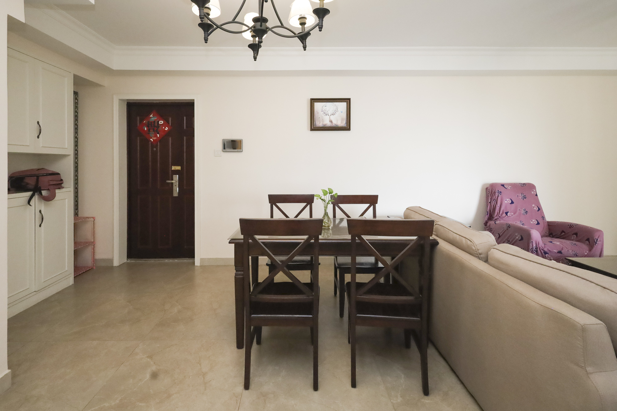 南山雍江汇(滨江国际新城)  3室2厅1卫    178.0万 南山雍江汇(滨江国际新城)  3室2厅1卫    178.0万客厅