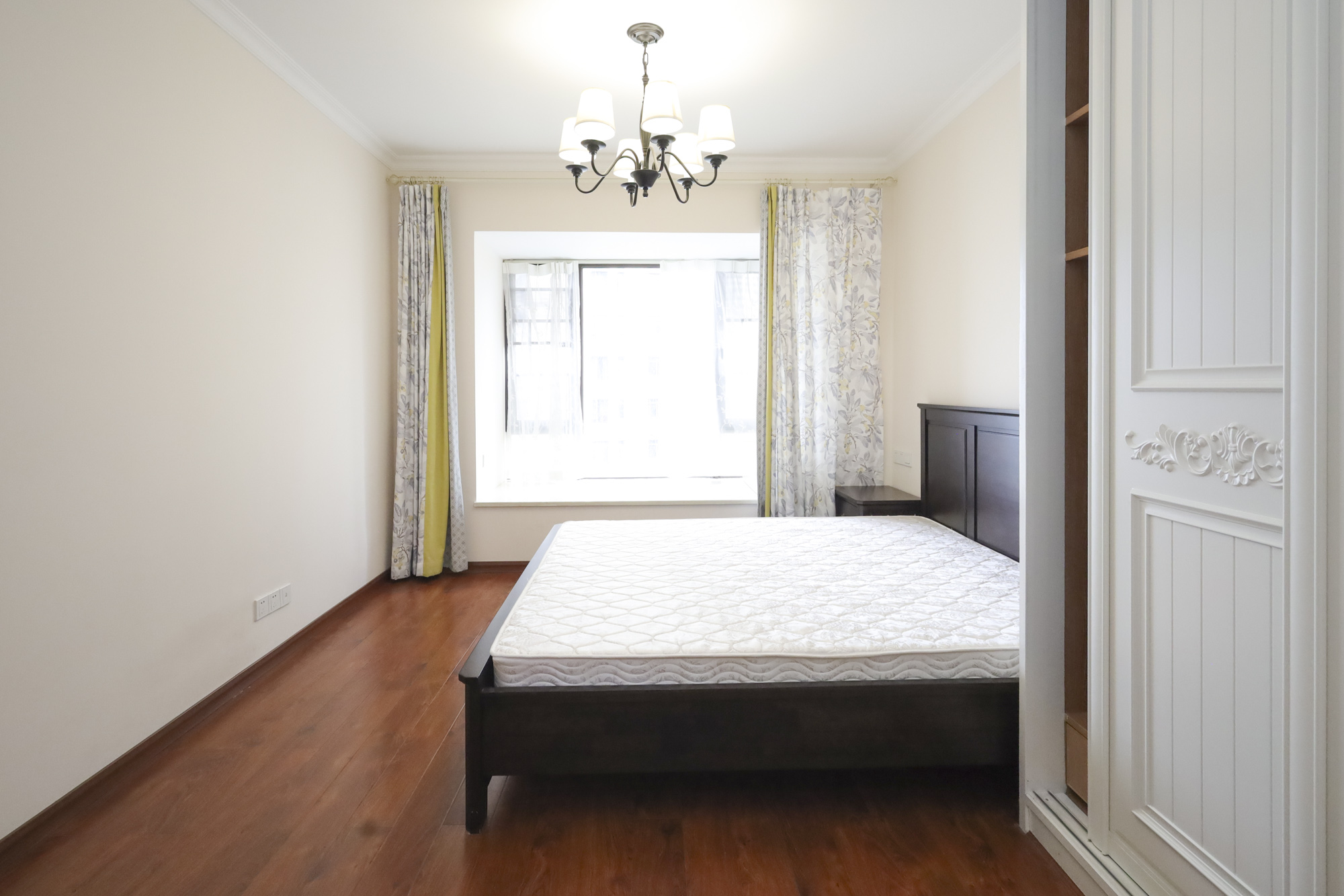 南山雍江汇(滨江国际新城)  3室2厅1卫    178.0万 南山雍江汇(滨江国际新城)  3室2厅1卫    178.0万卧室