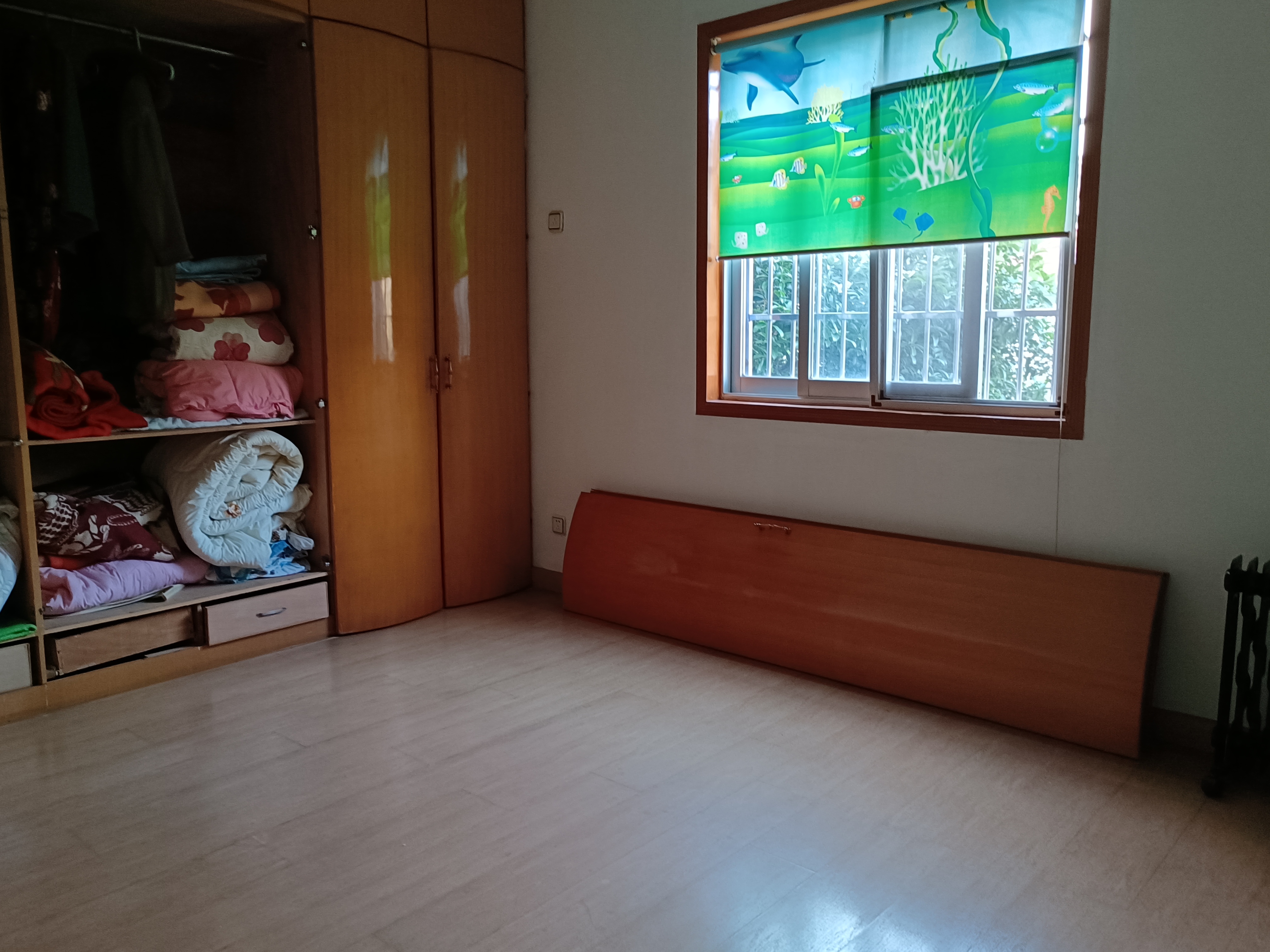 湘银小区别墅  6室2厅1卫    300.0万 湘银小区别墅  6室2厅1卫    300.0万室内图