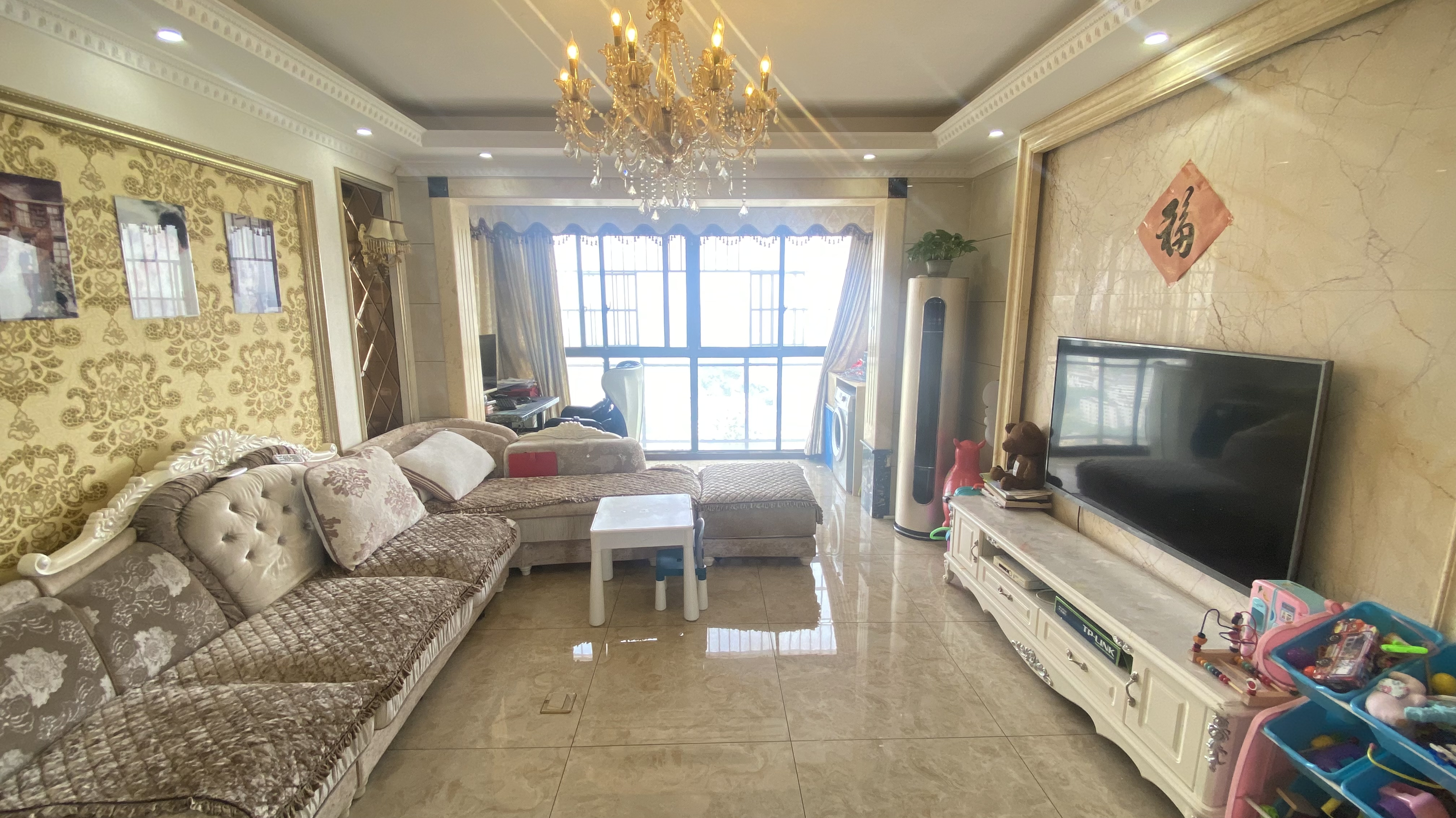 印象华都 3室2厅2卫 59.8万 印象华都 3室2厅2卫 59.8万室内图