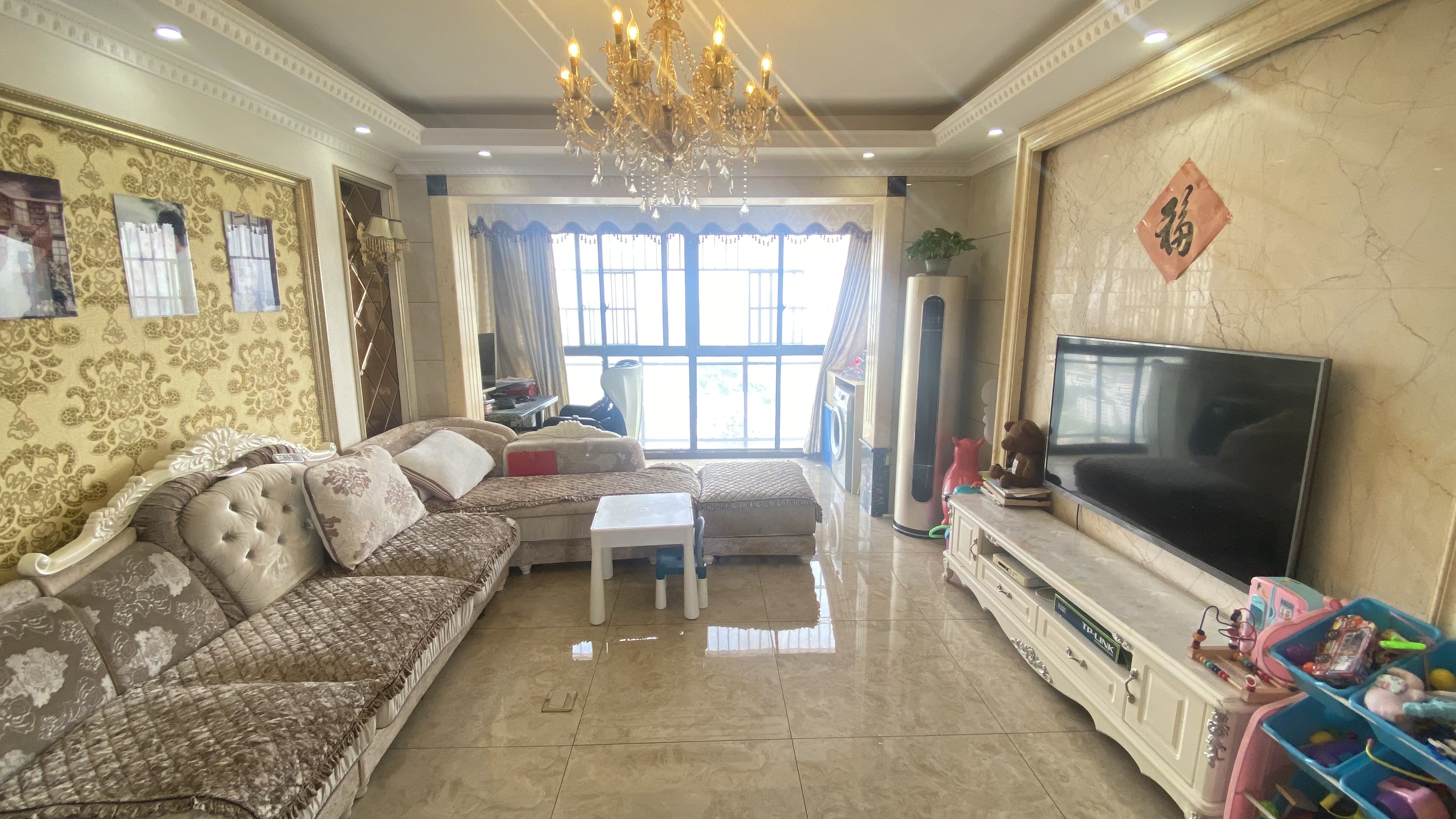 印象华都 3室2厅2卫 59.8万 印象华都 3室2厅2卫 59.8万室内图