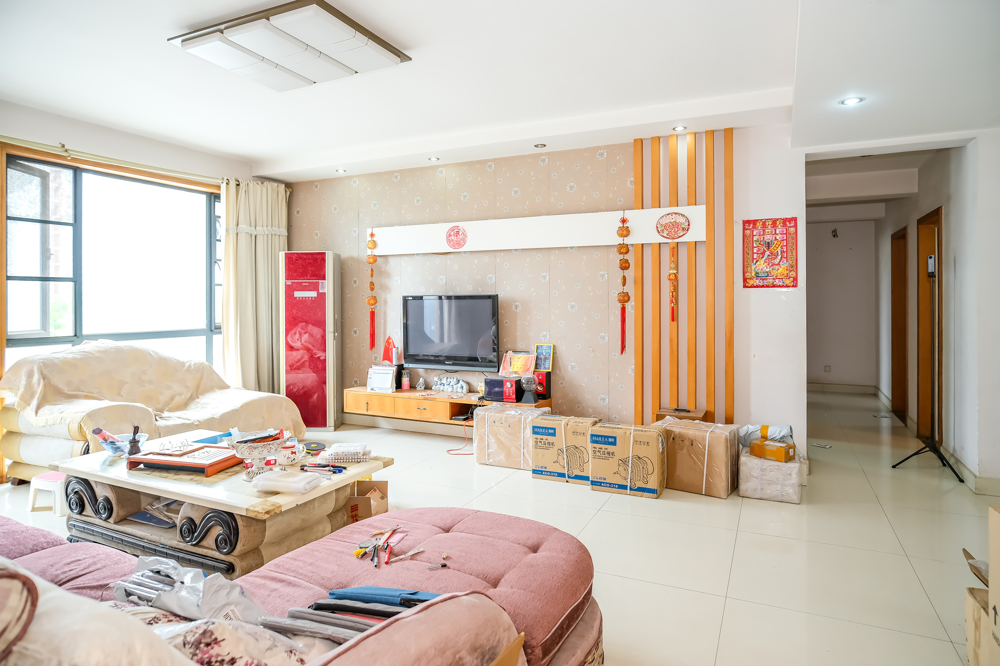 美林水郡  3室2厅2卫   109.30万客厅